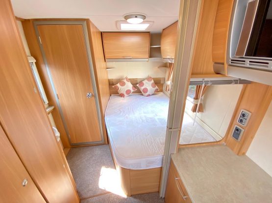 Swift Charisma 555 2009 Fixed Bed Caravan