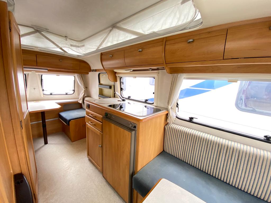 
								Eriba Triton 430GT 3 Berth Pop-Top Caravan full									