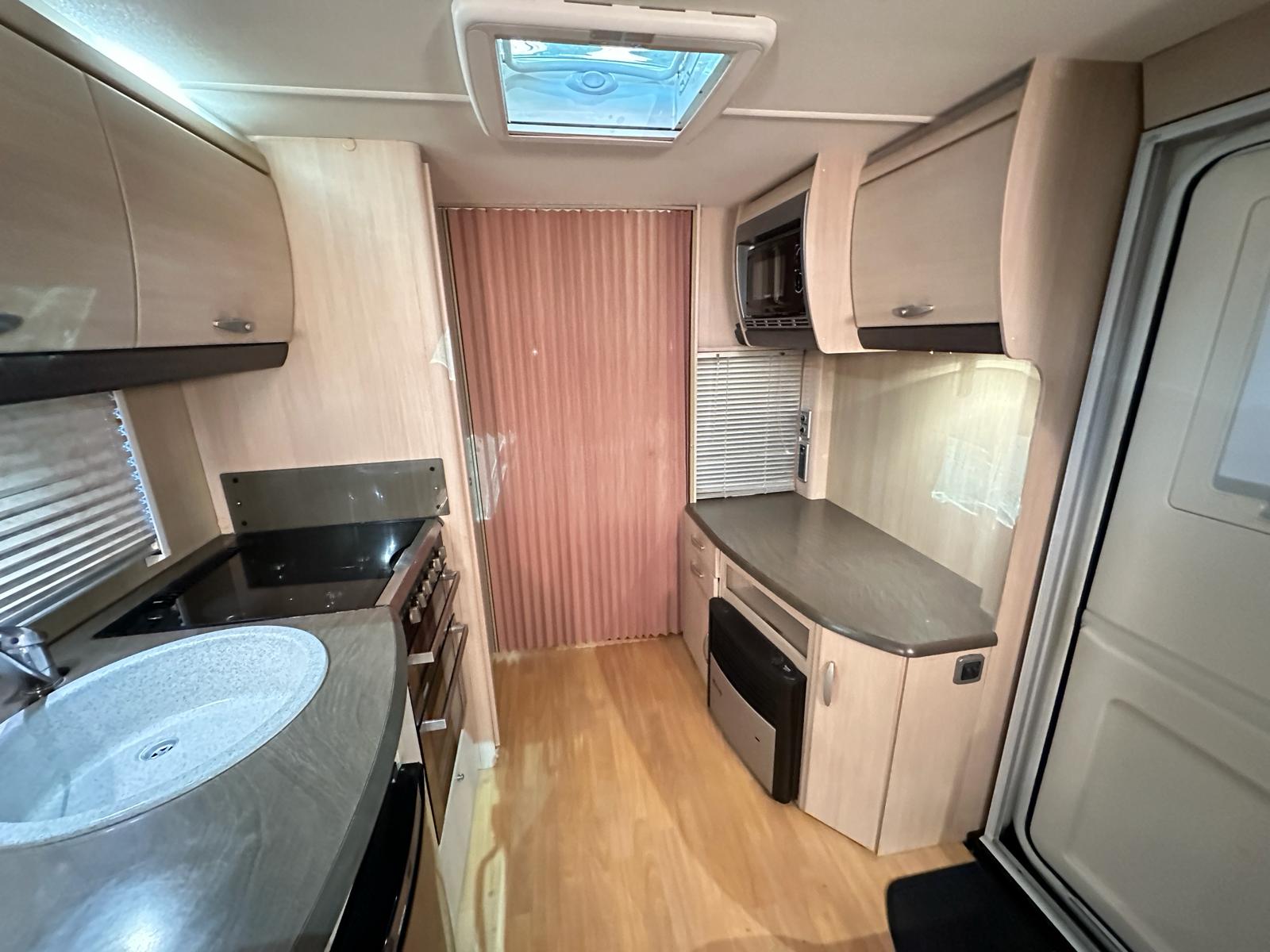 
								Sterling Eccles Jewel 90th Edition – 4 Berth Fixed Bed Caravan full									