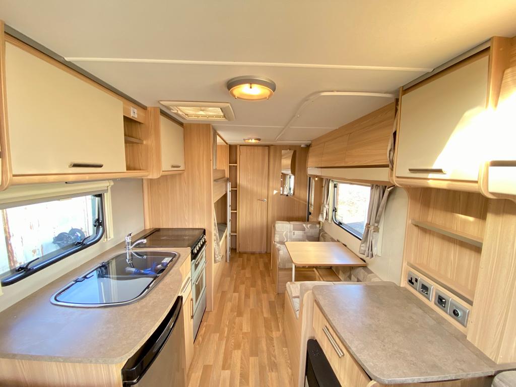 
								Coachman Amara 640/6 Twin Axle 6 Berth Caravan full									