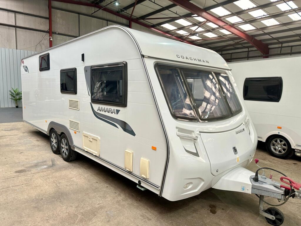 
								Coachman Amara 640/6 Twin Axle 6 Berth Caravan full									