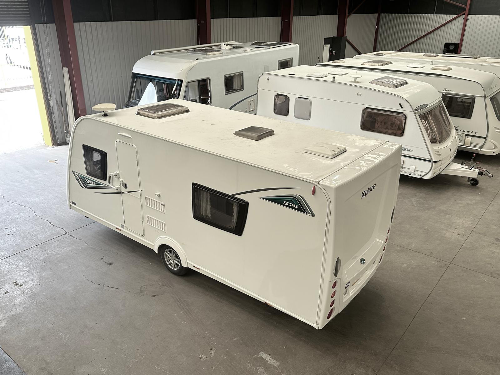 
								Elddis Xplore 574 – 4 Berth Caravan with Fixed Single Beds full									