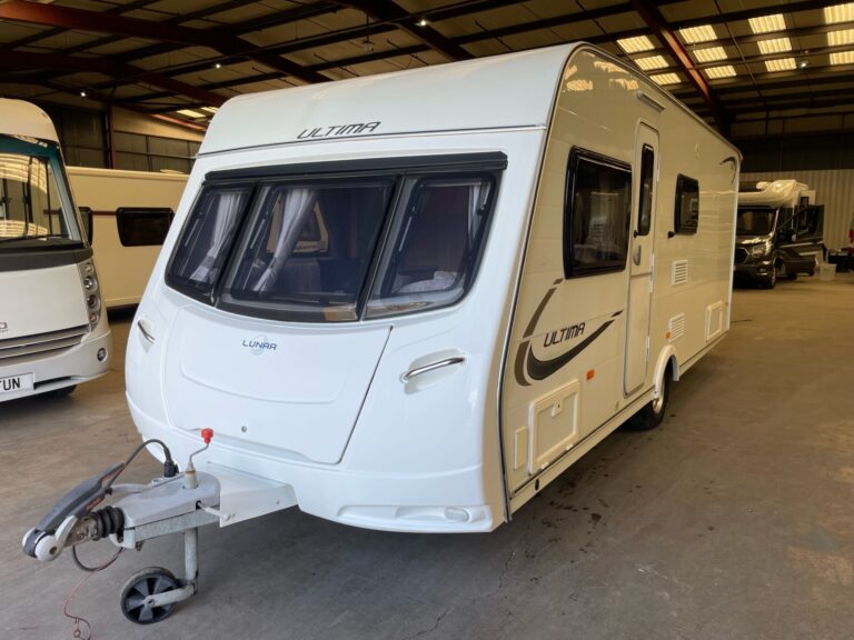 
								Lunar Ultima 560 – 4 Berth Fixed Island Bed Caravan With Awning full									