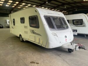 Swift Challenger 570-4 Berth Fixed Bed Caravan With End Washroom