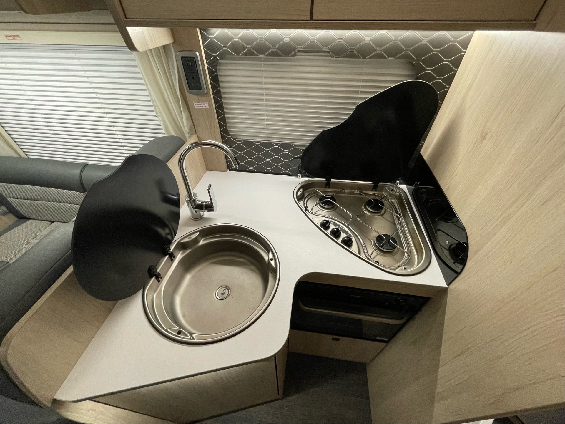 
								Auto-Trail F-Line F74-4 Berth Island Bed 2023 Motorhome full									