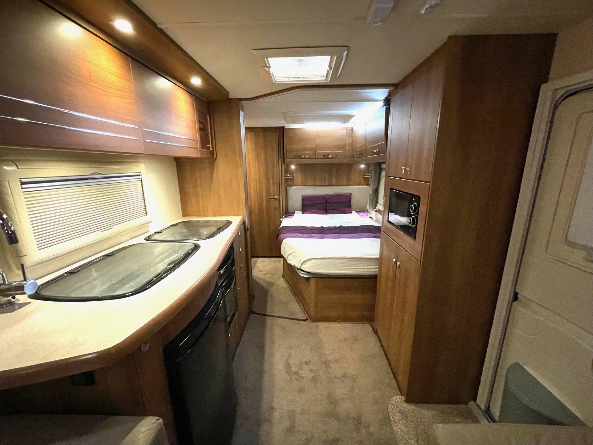 
								Buccaneer Corsair – 4 Berth Fixed Bed Caravan With Motor Mover And Awning full									