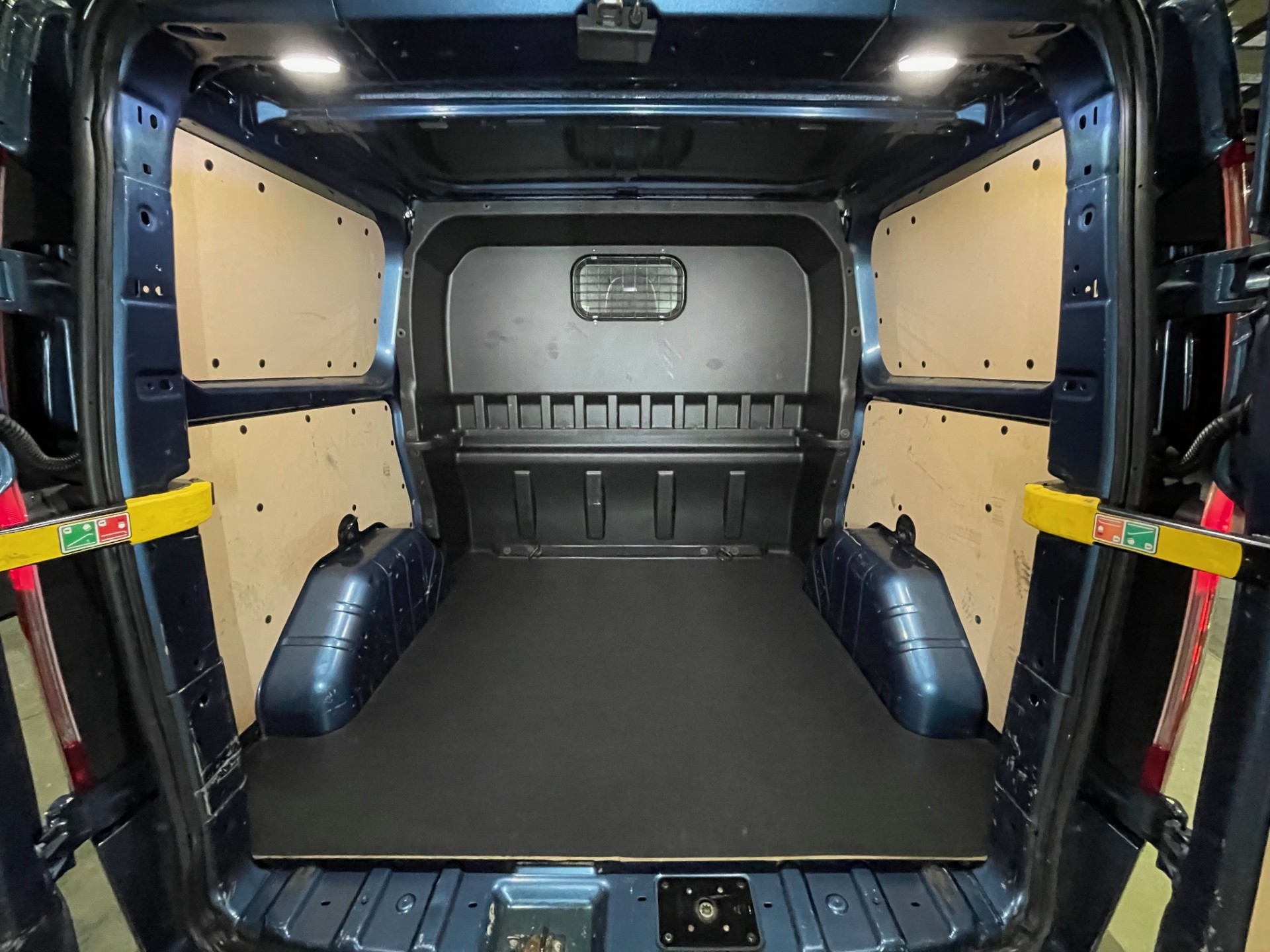 
								FORD TRANSIT CUSTOM 2021 full									