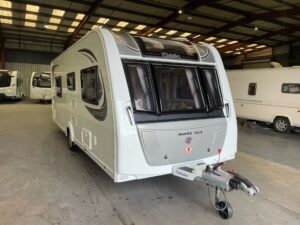 Elddis Avante 554-4 Berth Fixed Island Bed Caravan With Motor Mover