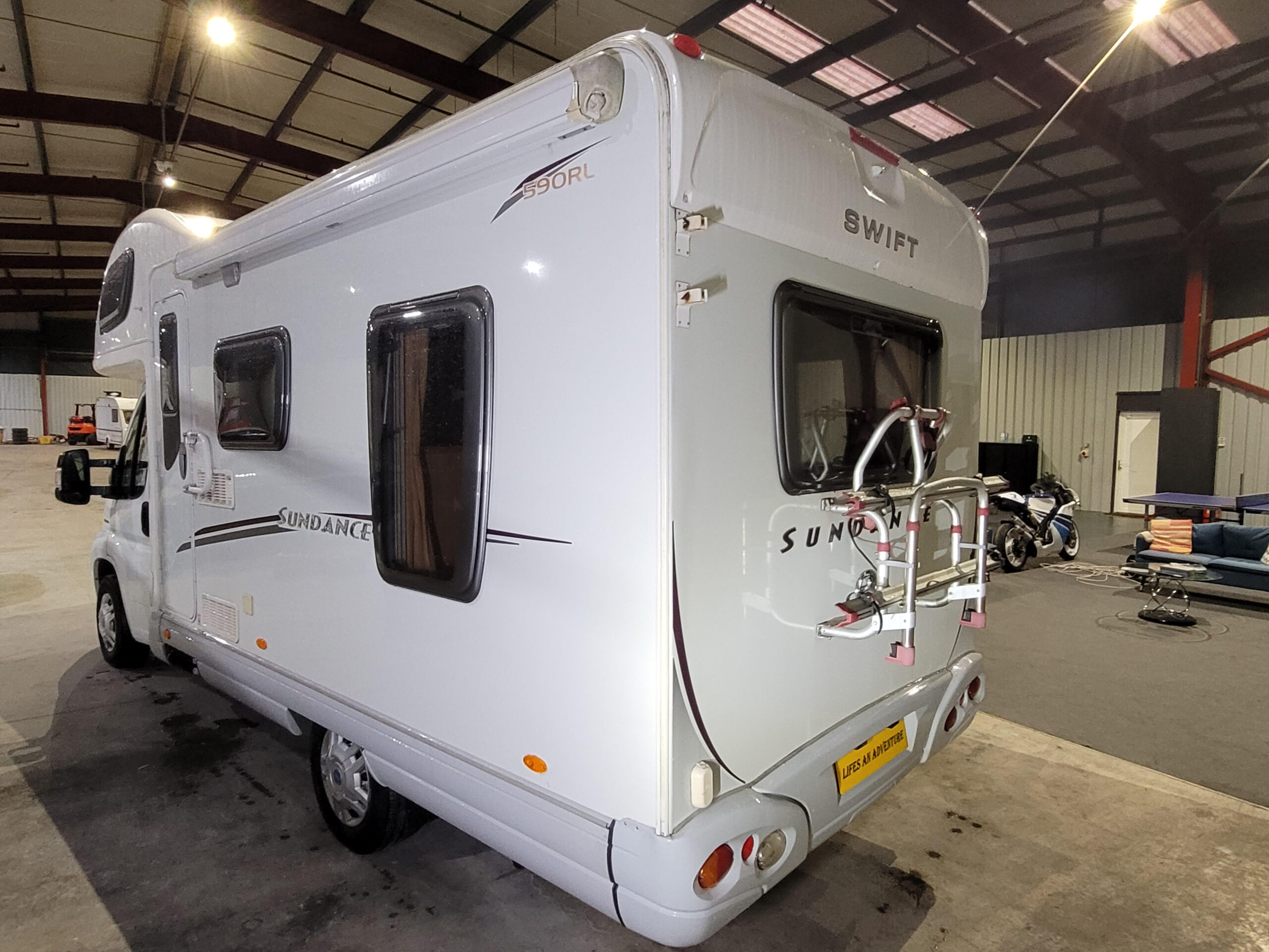 
								Swift Sundance 590RL Motorhome full									