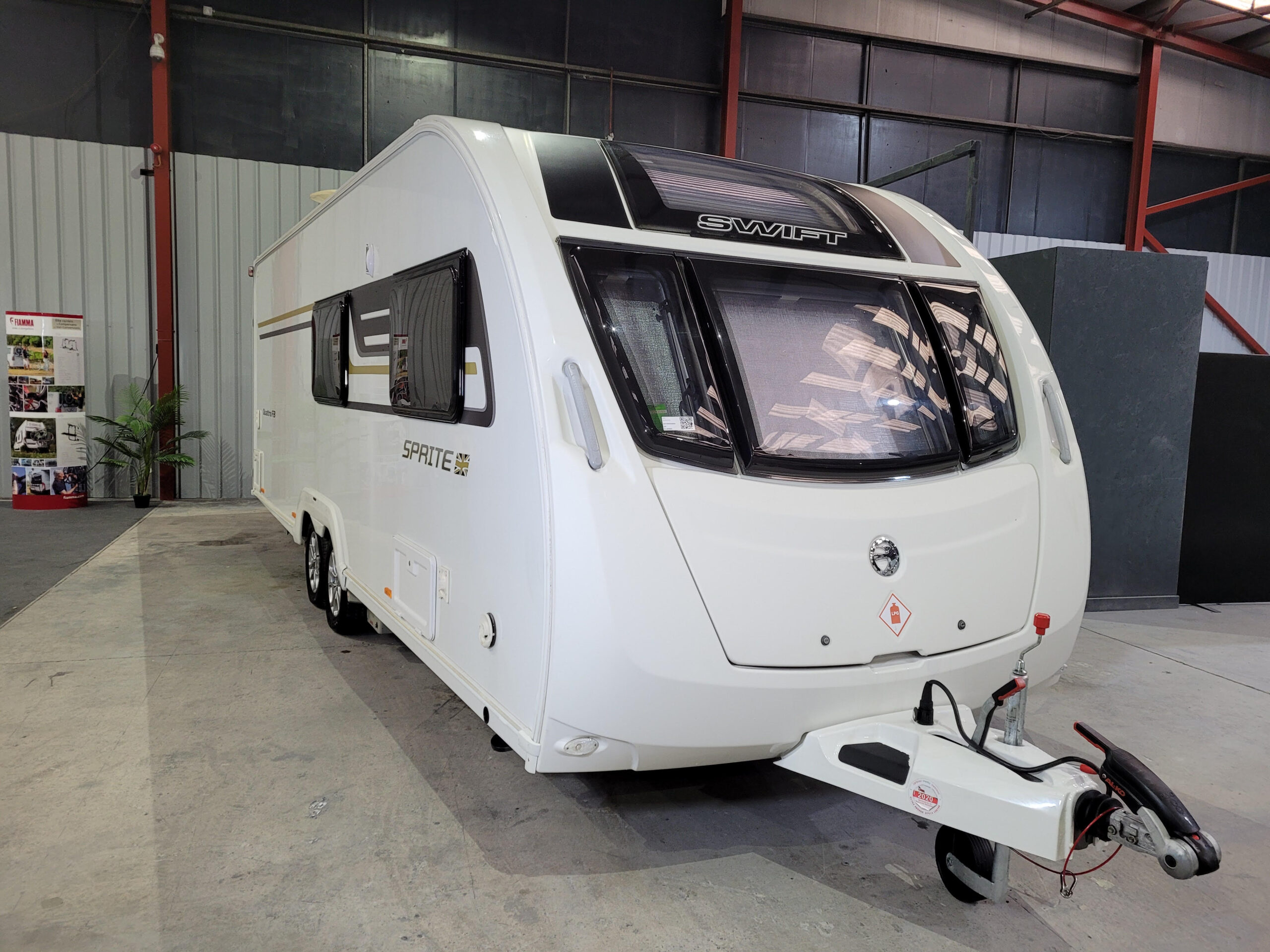 Swift Sprite Quattro FB Caravan