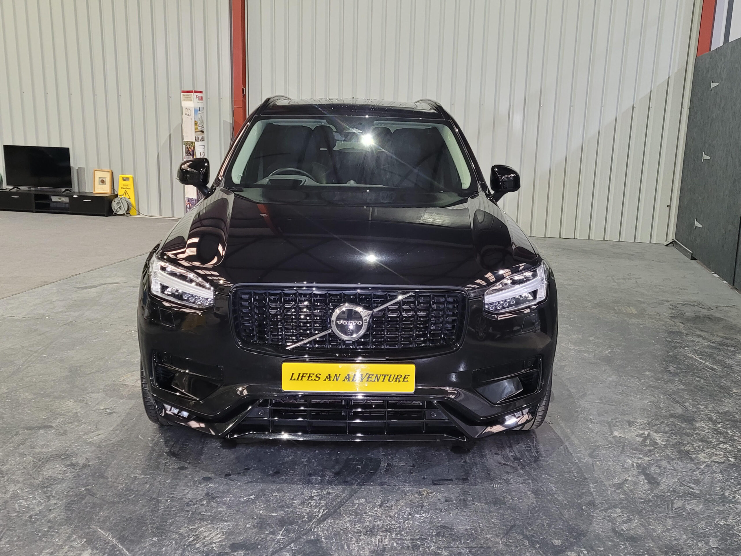 
								VOLVO XC90 ULTIMATE B5 full									