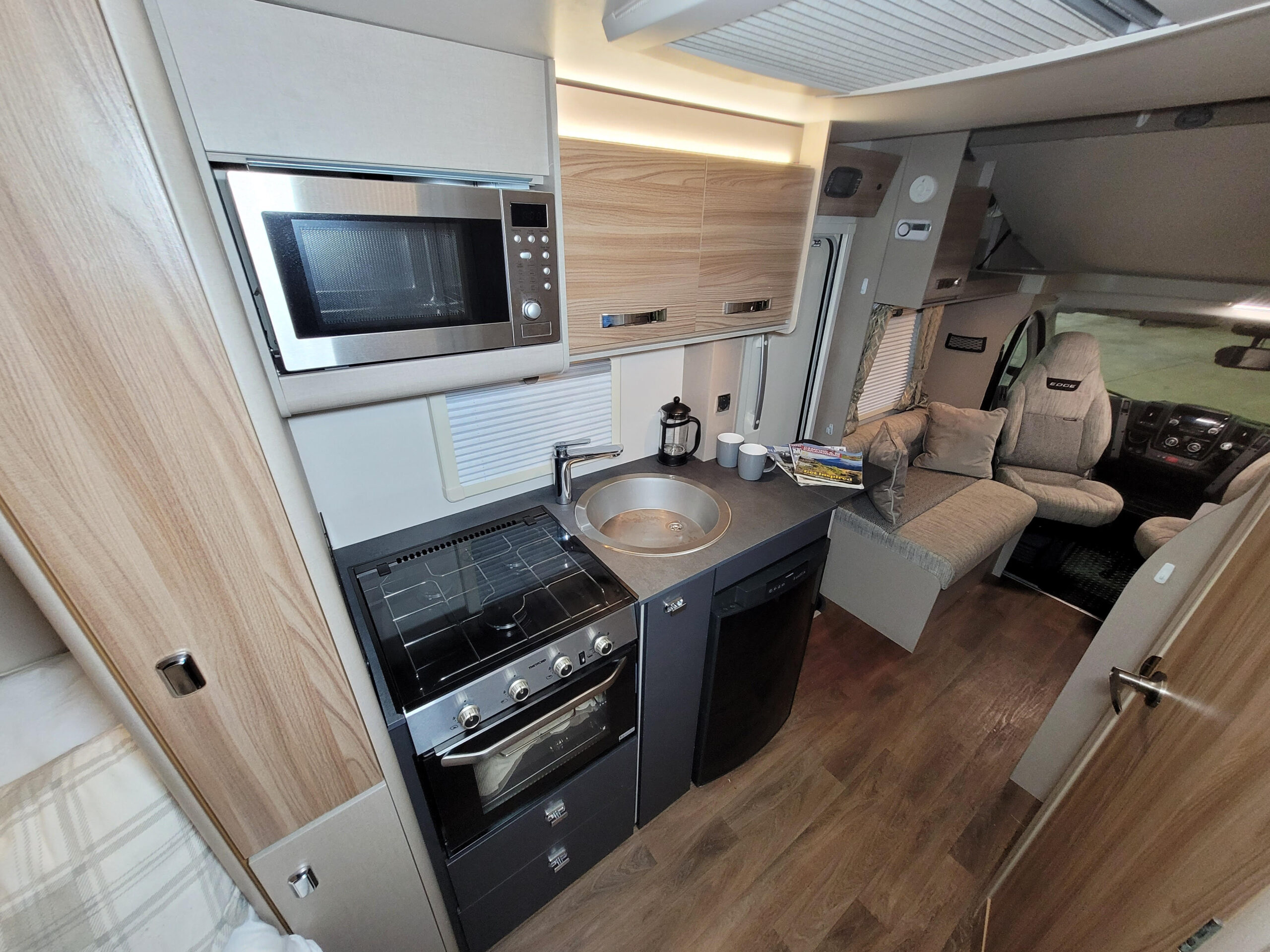 
								Swift Edge 494 Motorhome full									