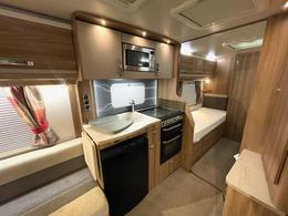 
								Swift Challenger 565 Caravan full									