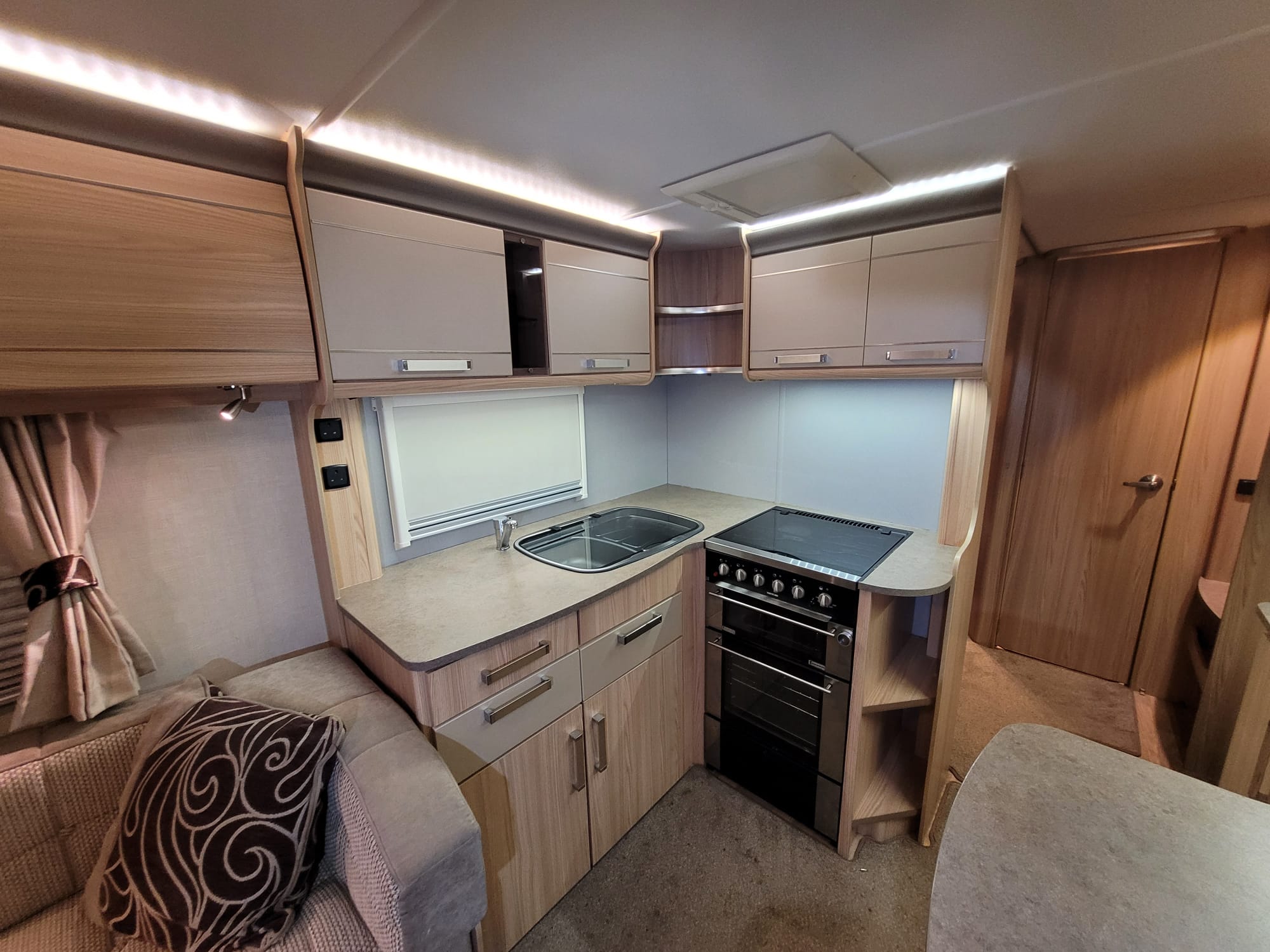 
								Coachman Pastiche 525/4 Caravan full									