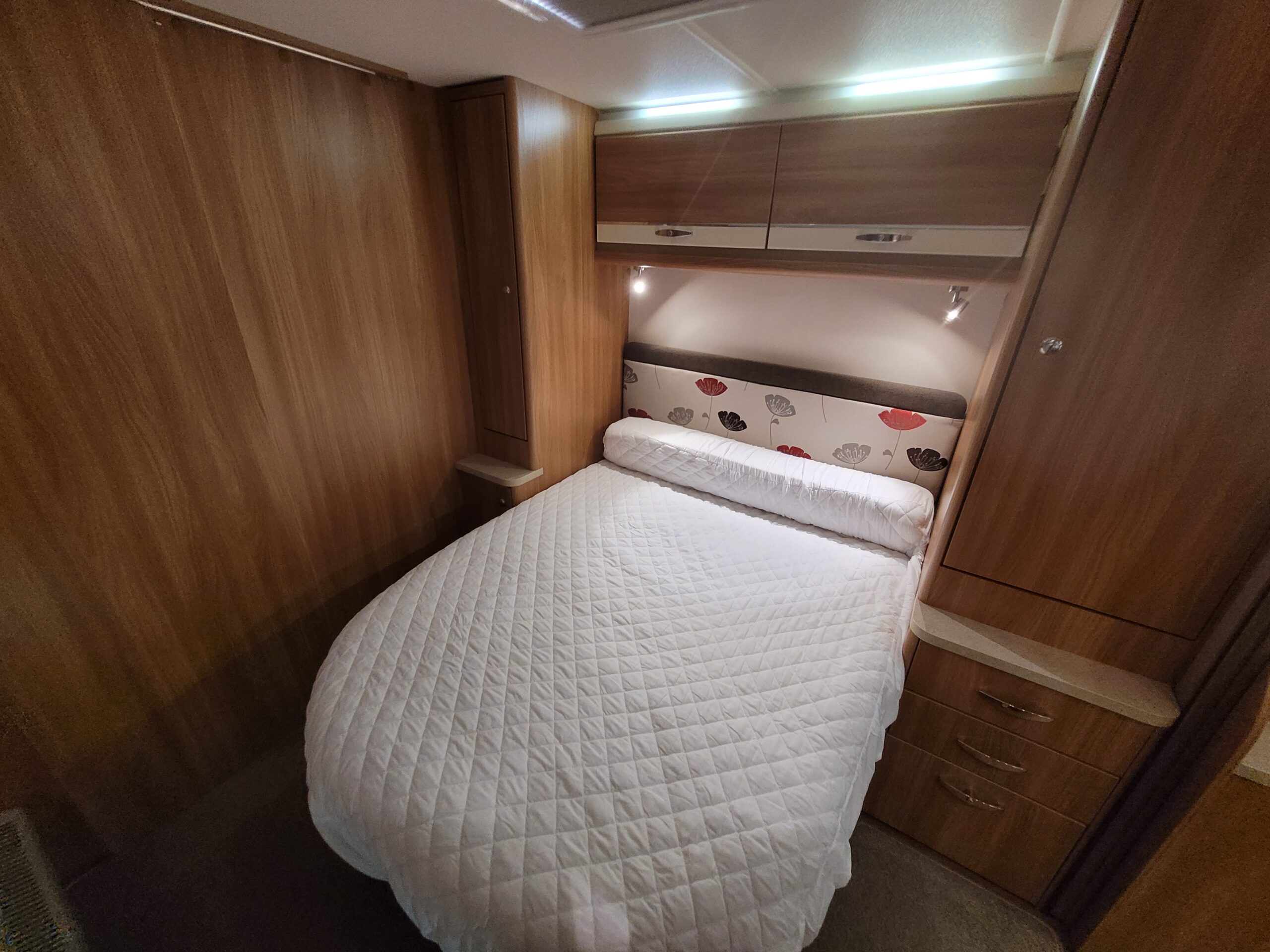
								Swift Challenger 580 SE full									