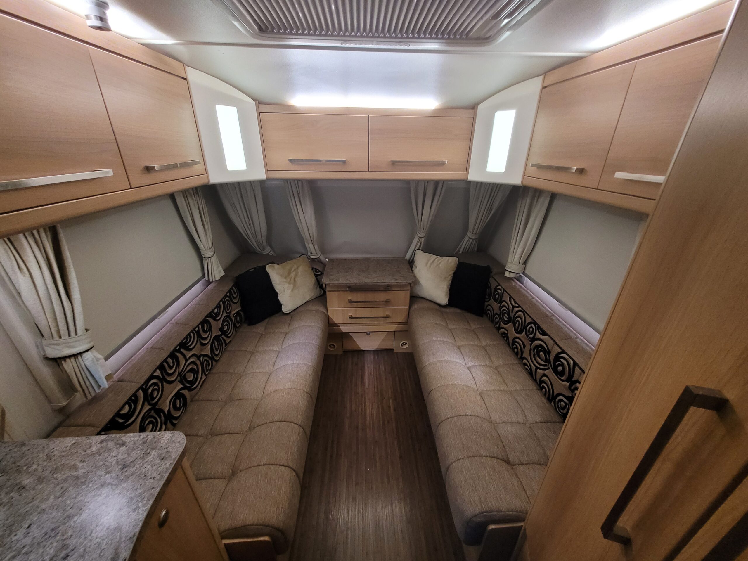 
								Elddis Avante 515 full									