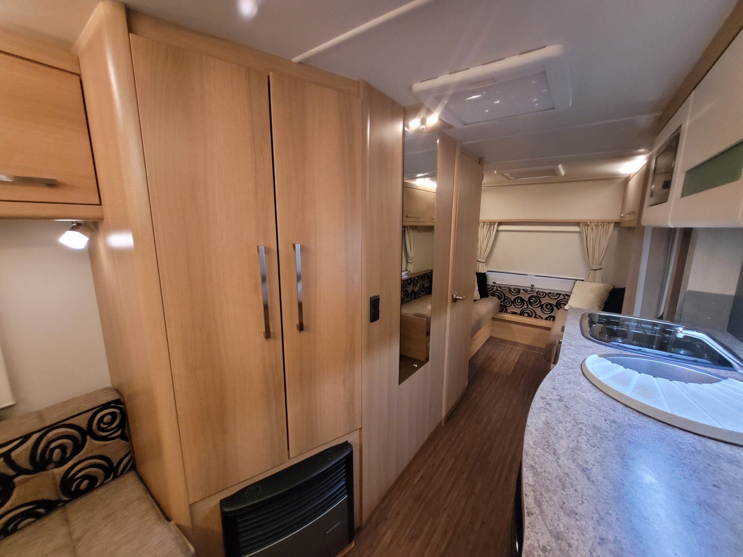 
								Elddis Avante 515 full									
