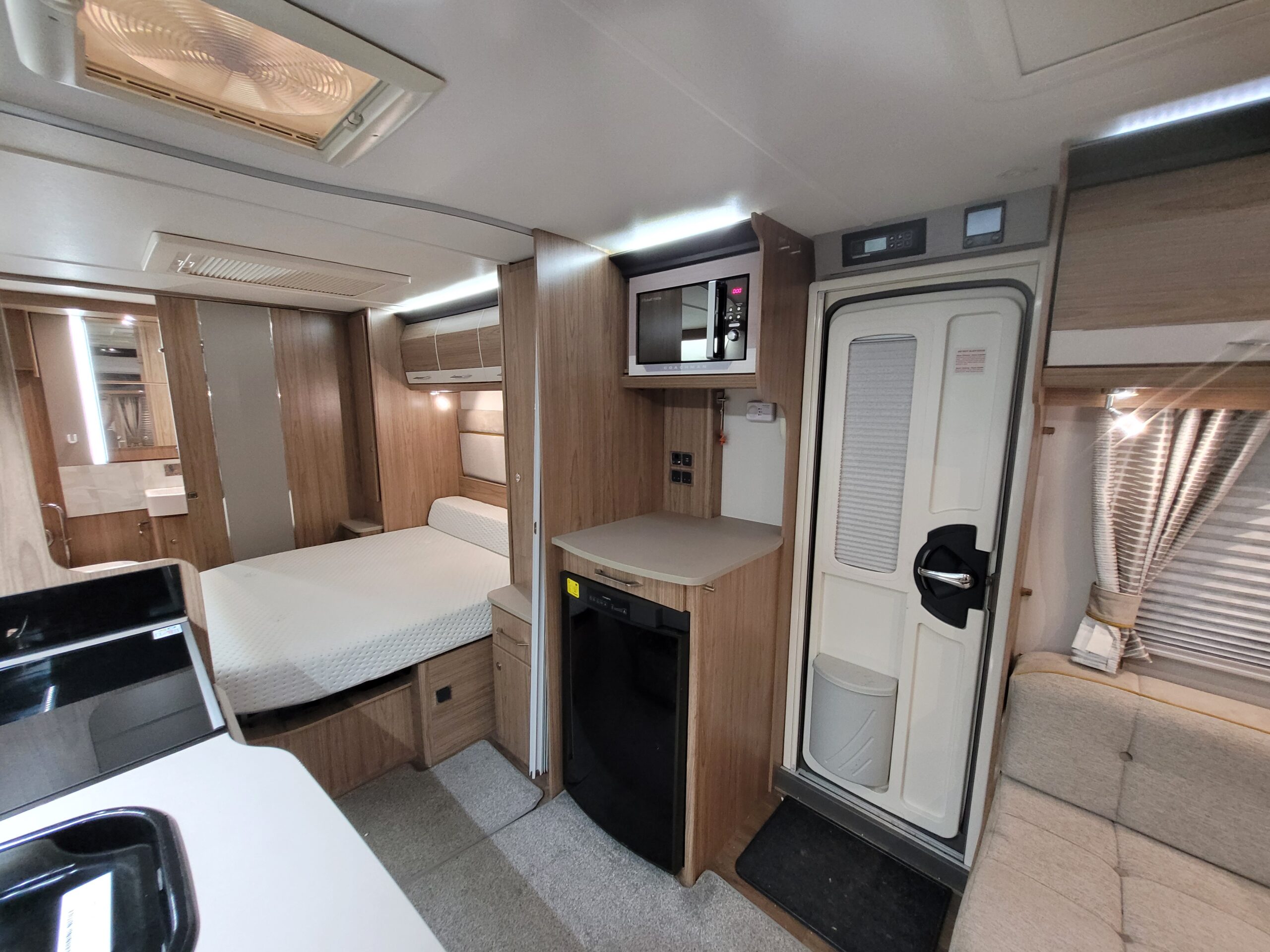 
								Coachman VIP 575 full									