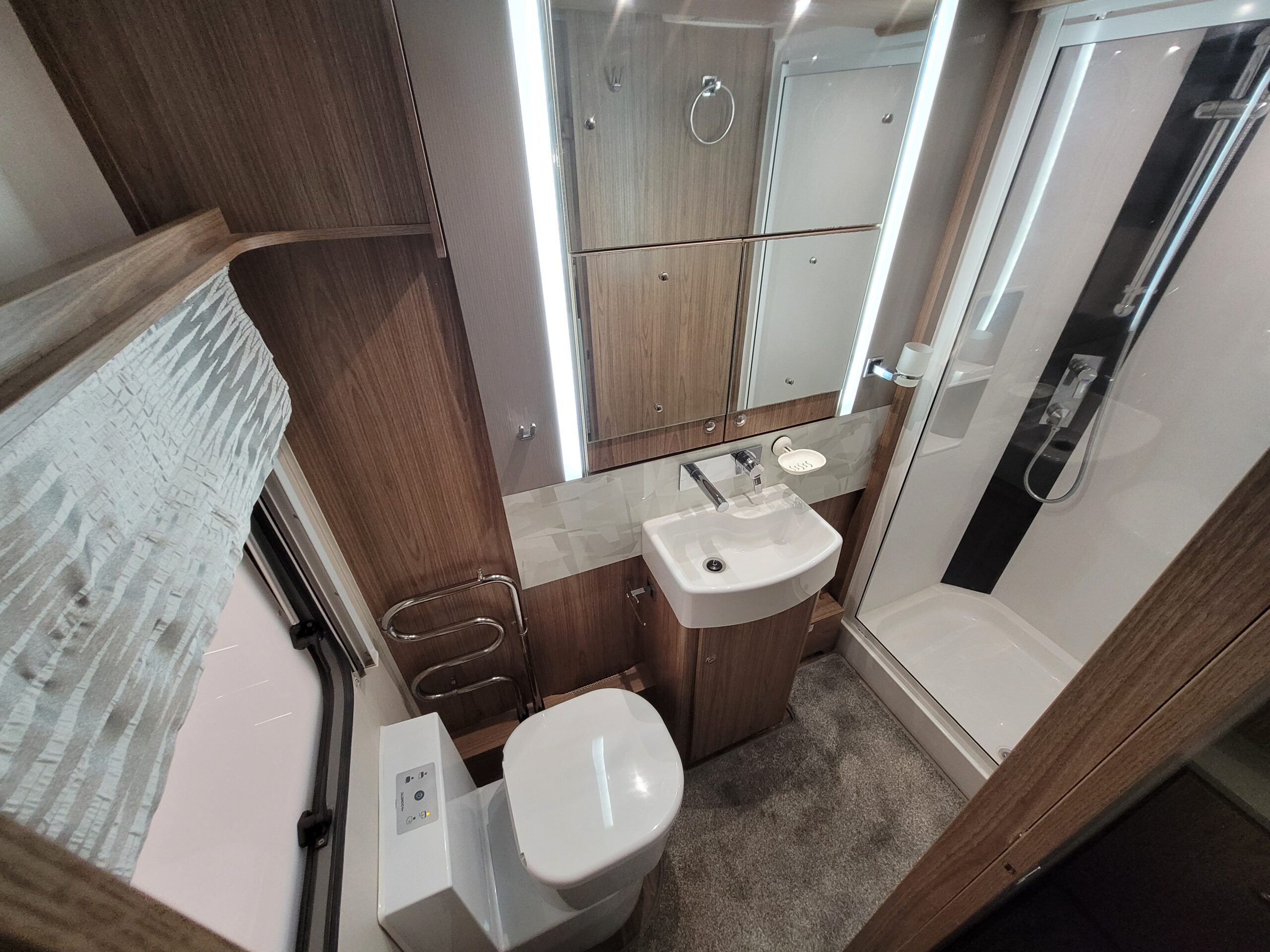 
								Coachman VIP 575 full									