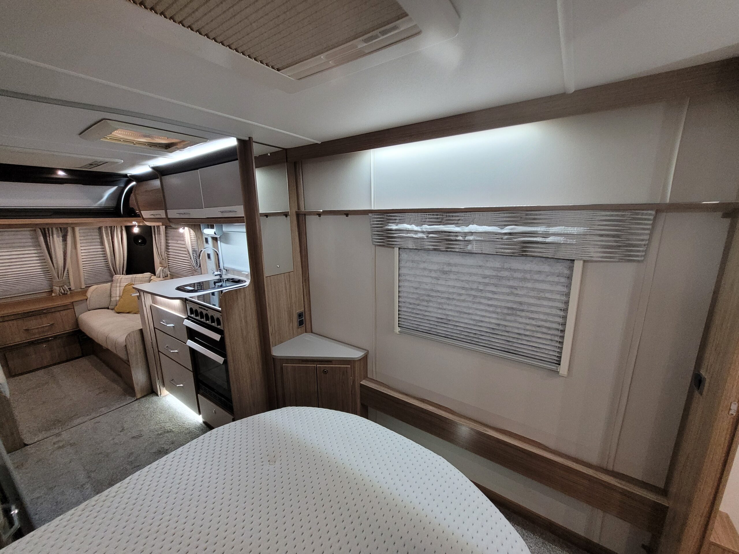 
								Coachman VIP 575 full									