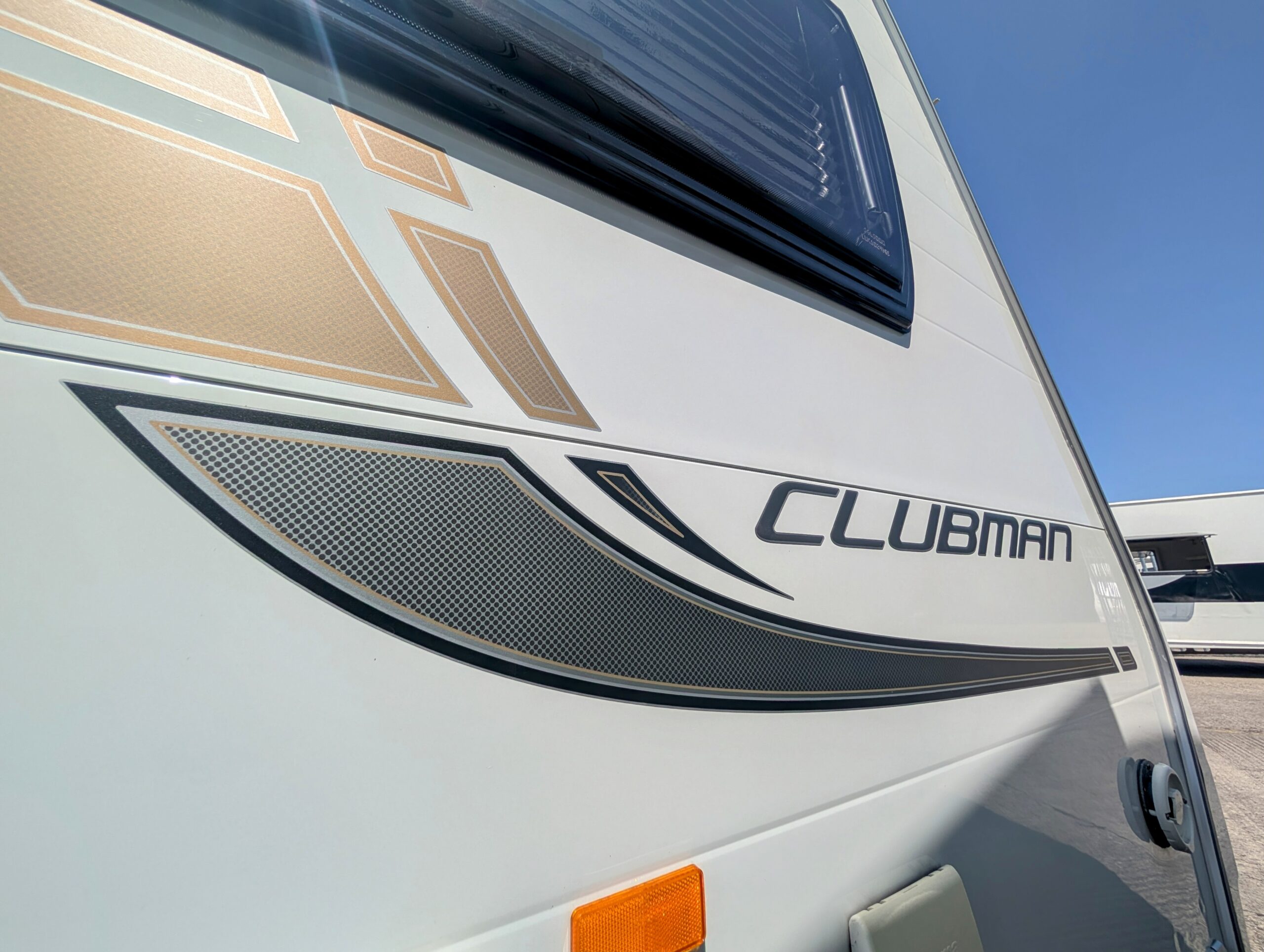 
								Lunar Clubman SE full									