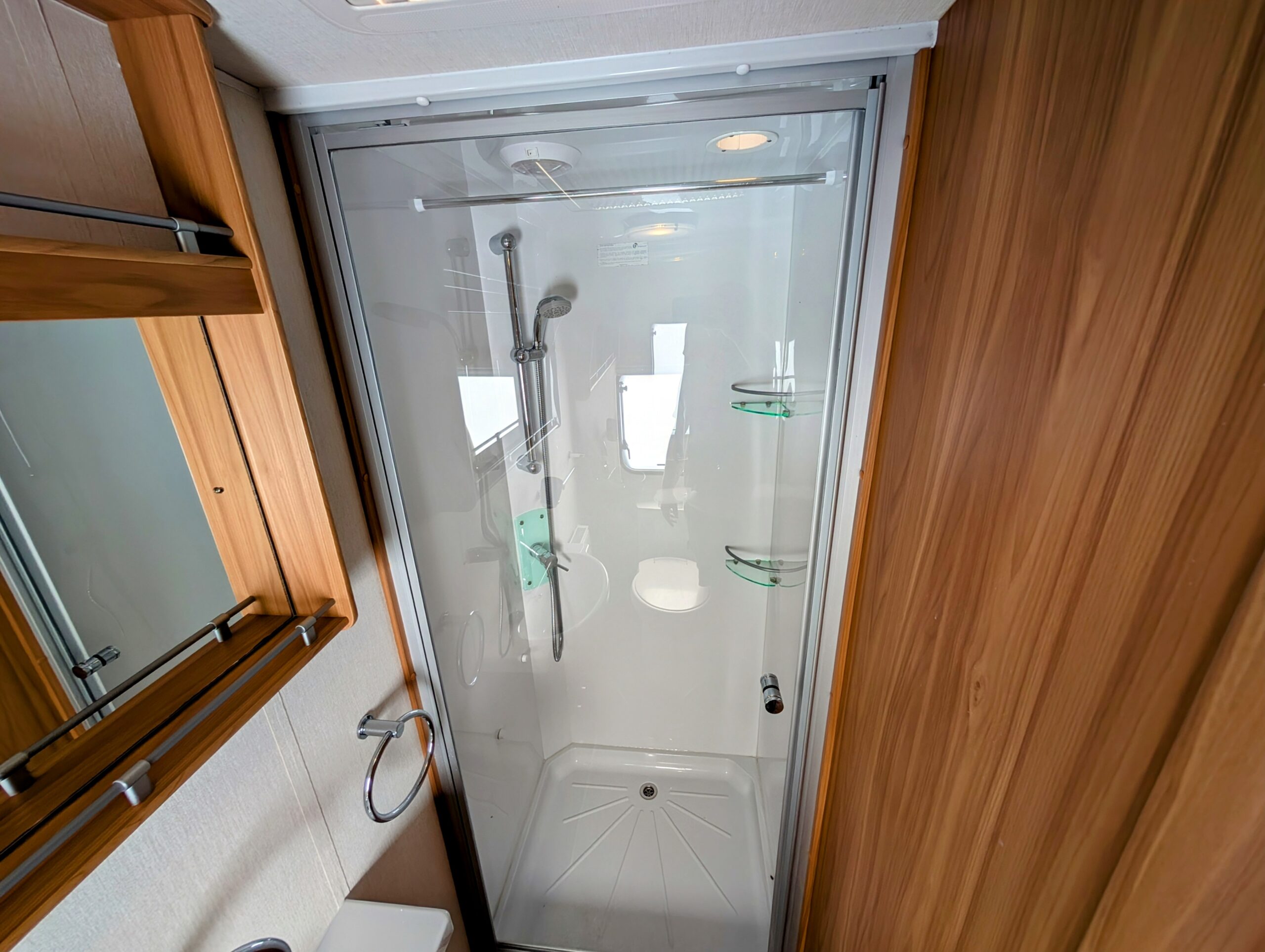 
								Lunar Clubman SE full									