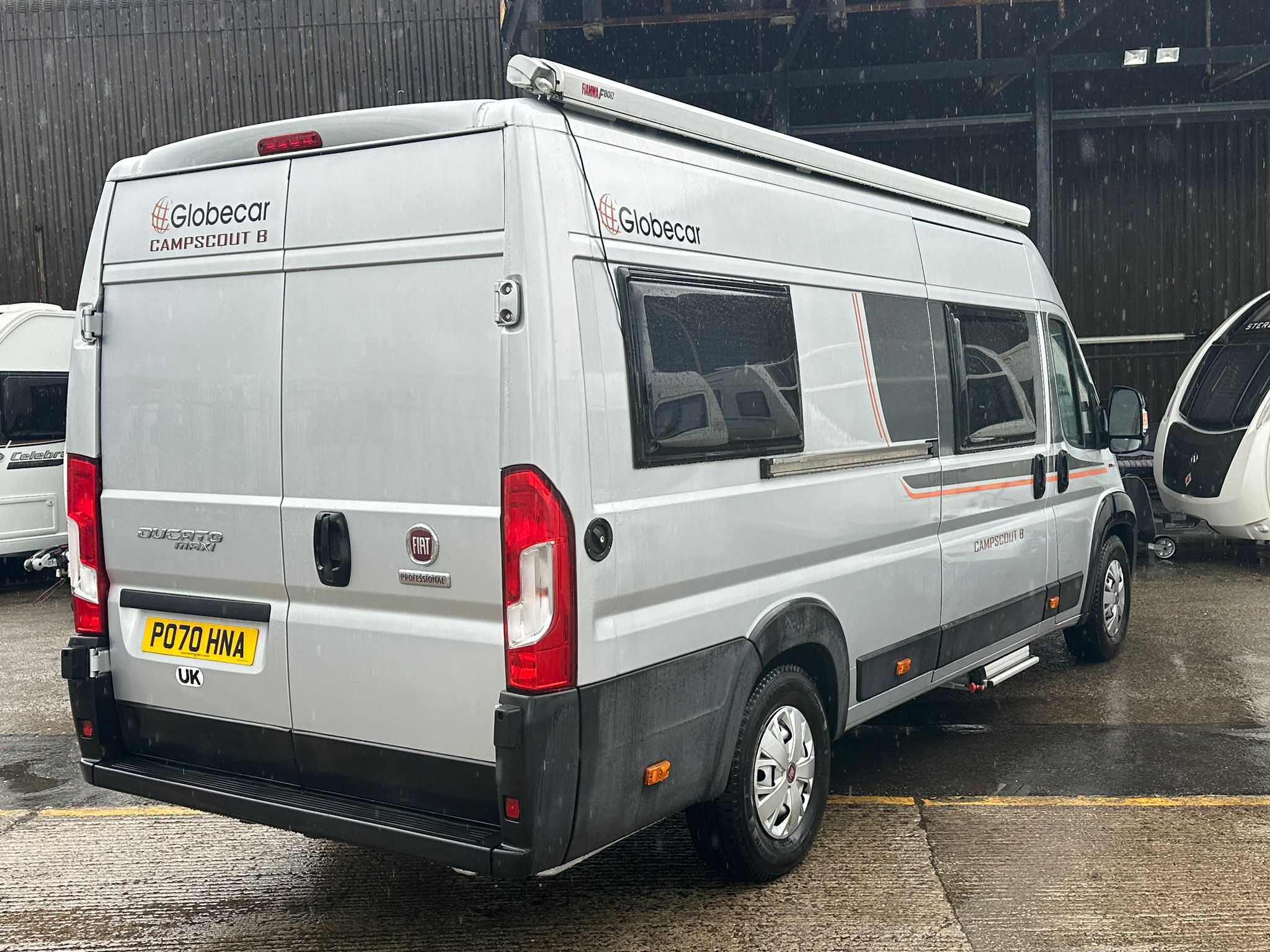 
								Globecar Campscout B Campervan full									