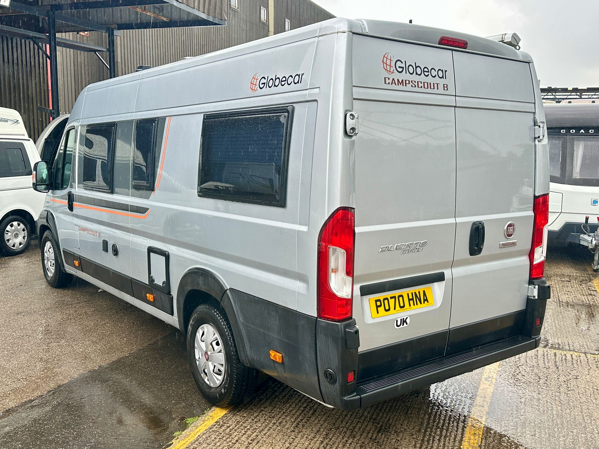 
								Globecar Campscout B Campervan full									