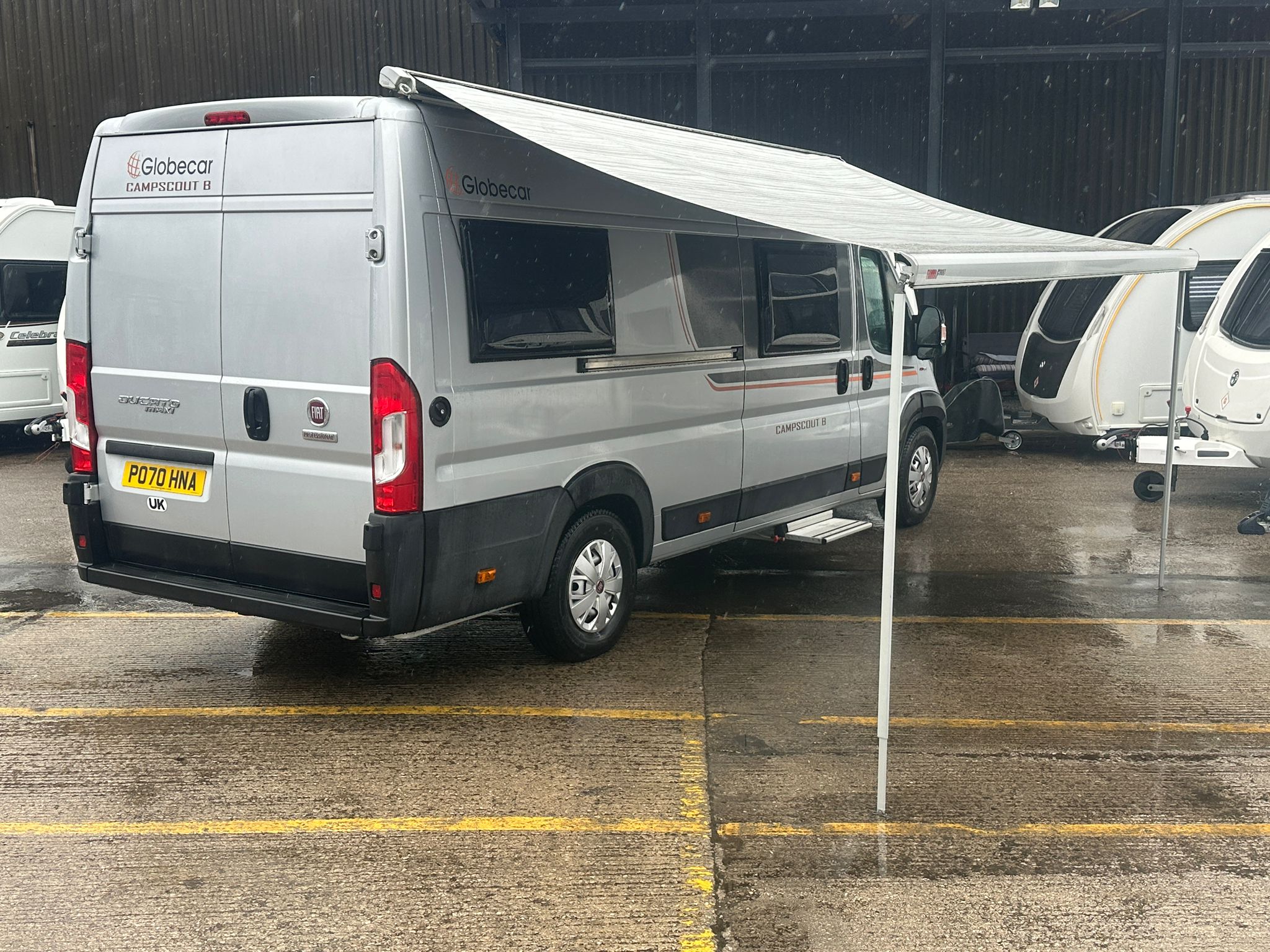 
								Globecar Campscout B Campervan full									
