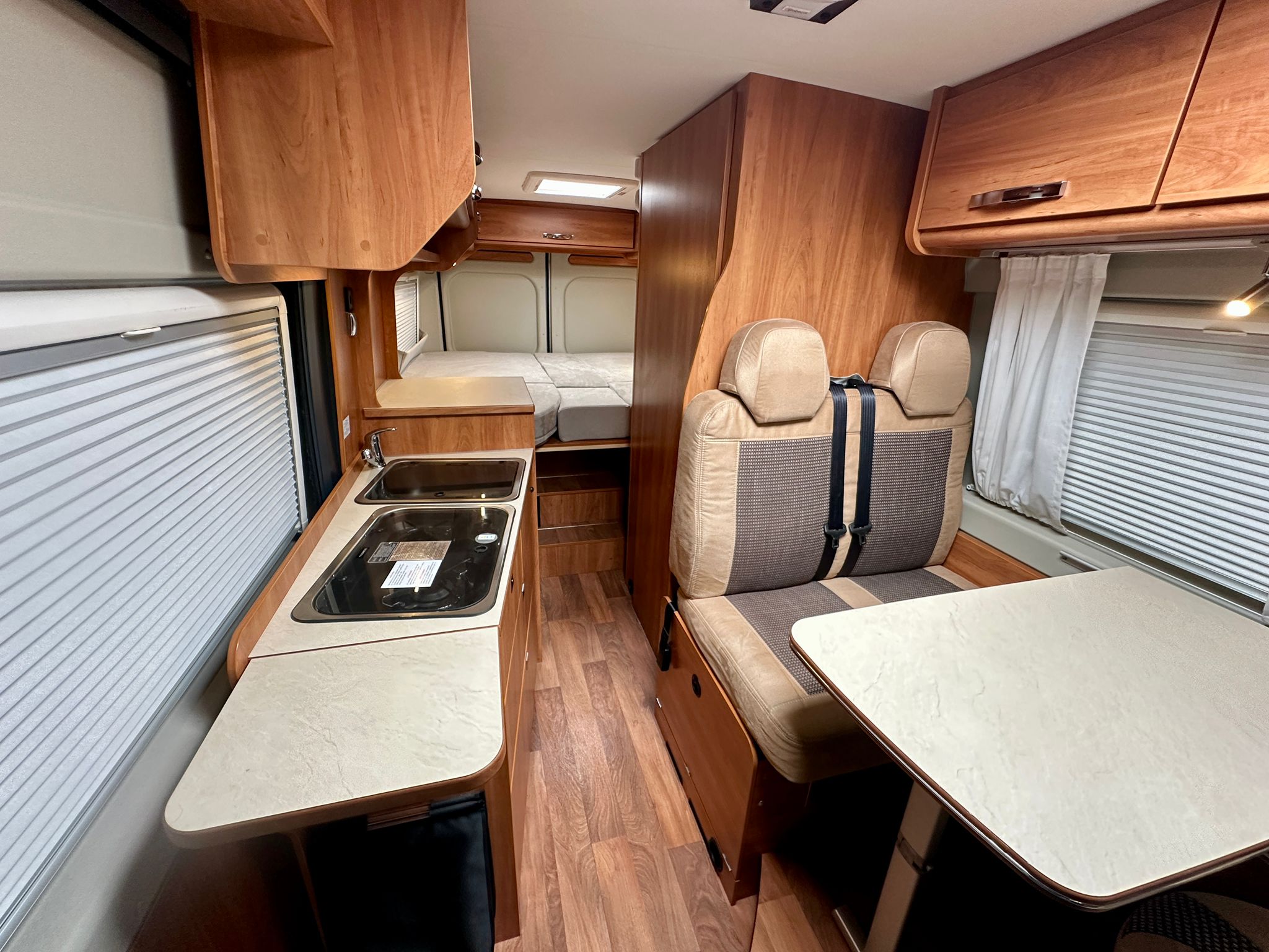 
								Globecar Campscout B Campervan full									