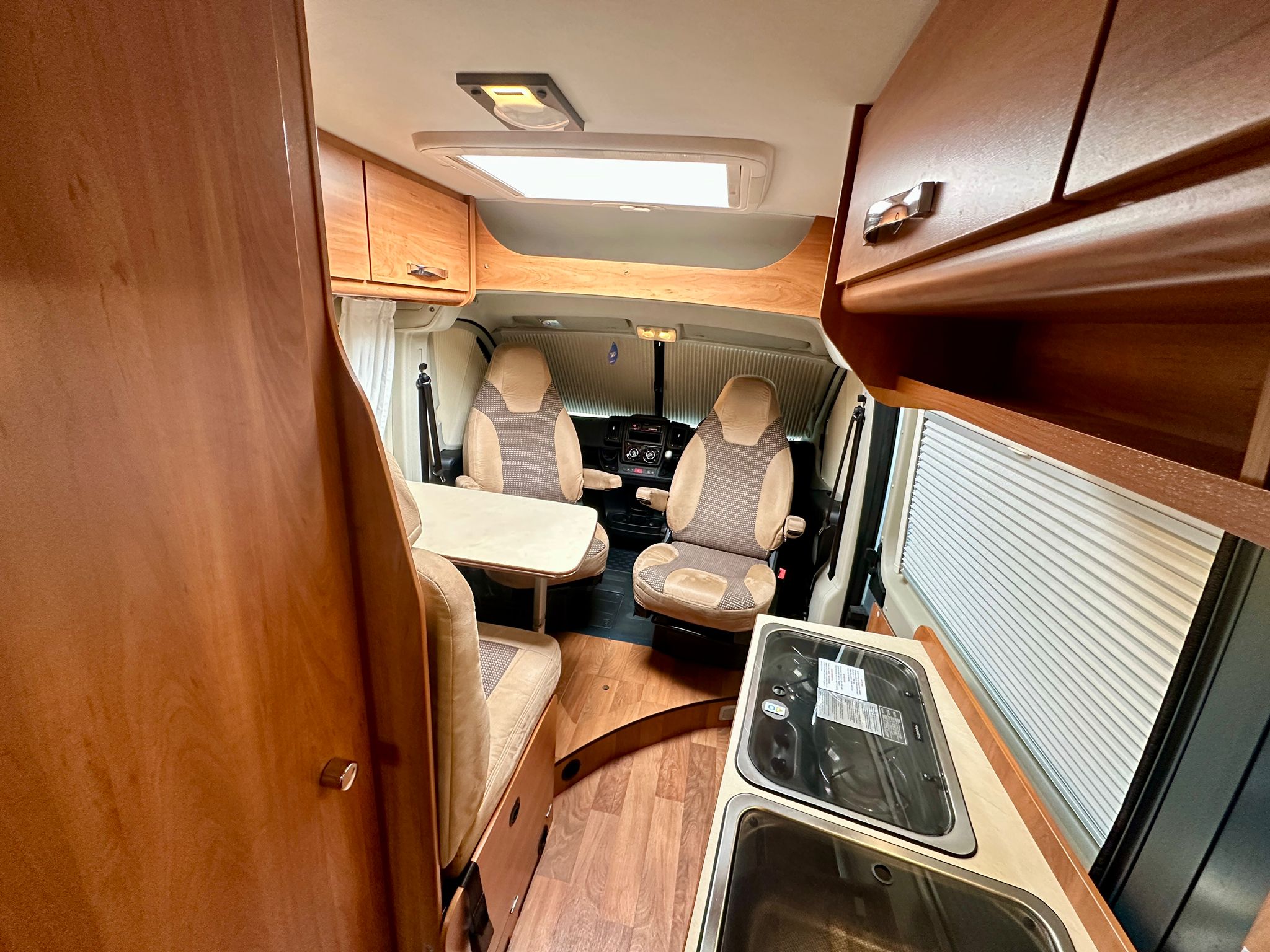 
								Globecar Campscout B Campervan full									
