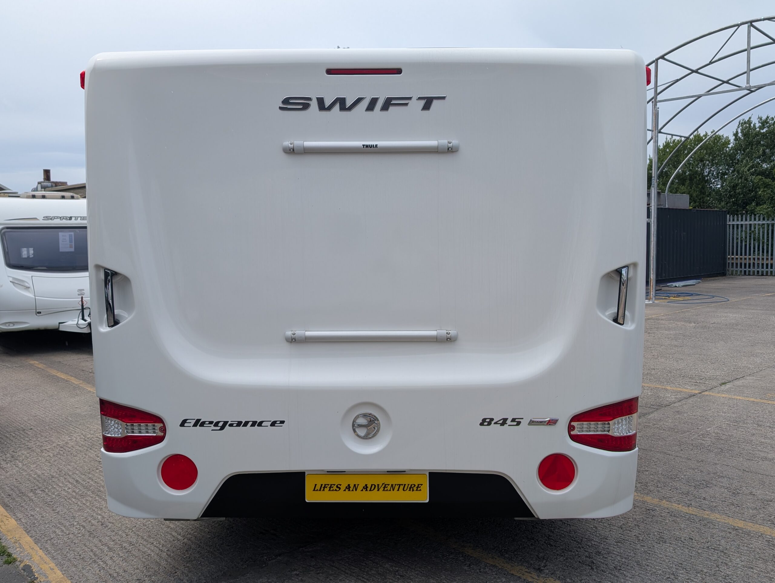 
								Swift Elegance 845 full									