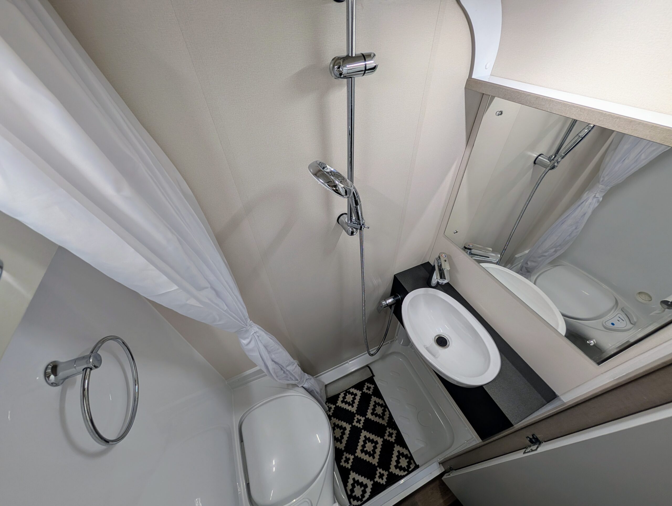 
								Swift BaseCamp Plus full									