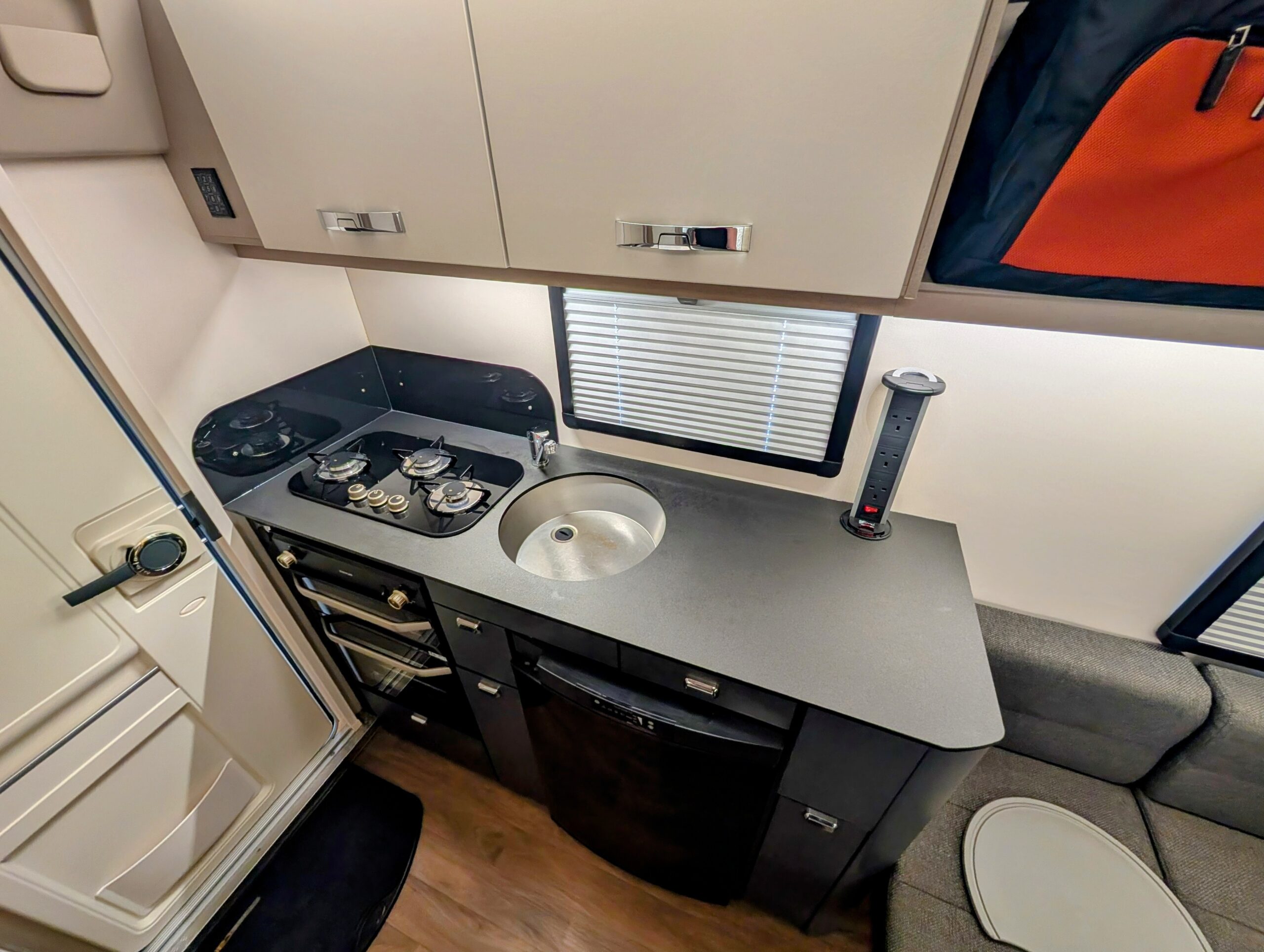 
								Swift BaseCamp Plus full									