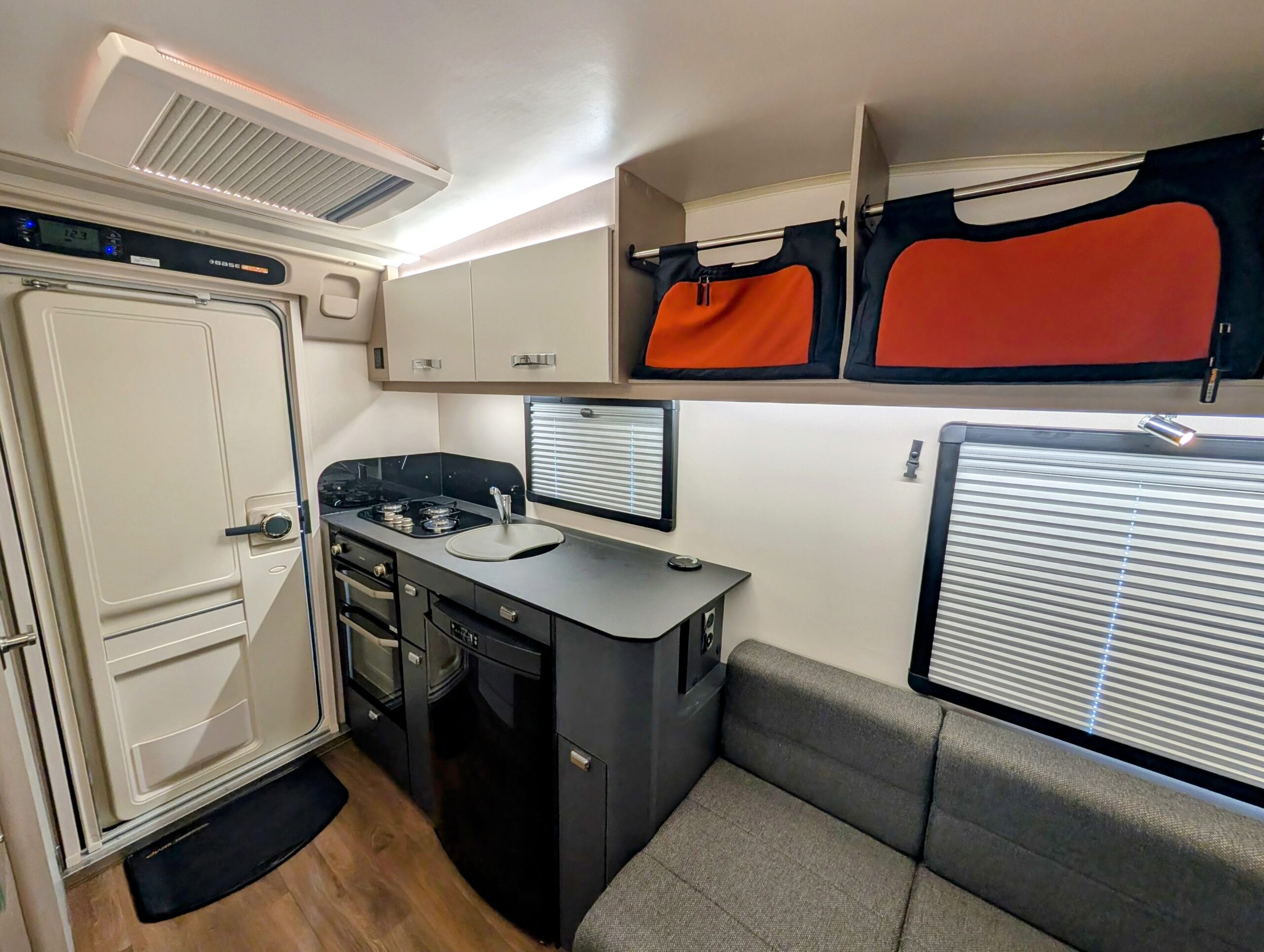 
								Swift BaseCamp Plus full									