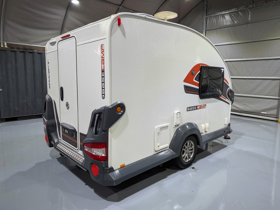 
								Swift BaseCamp Plus full									