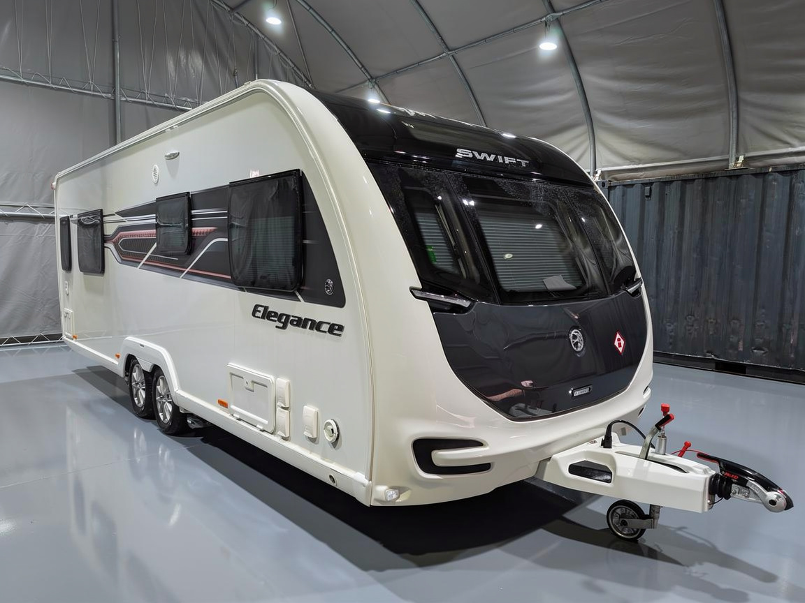 
								Swift Elegance 845 full									