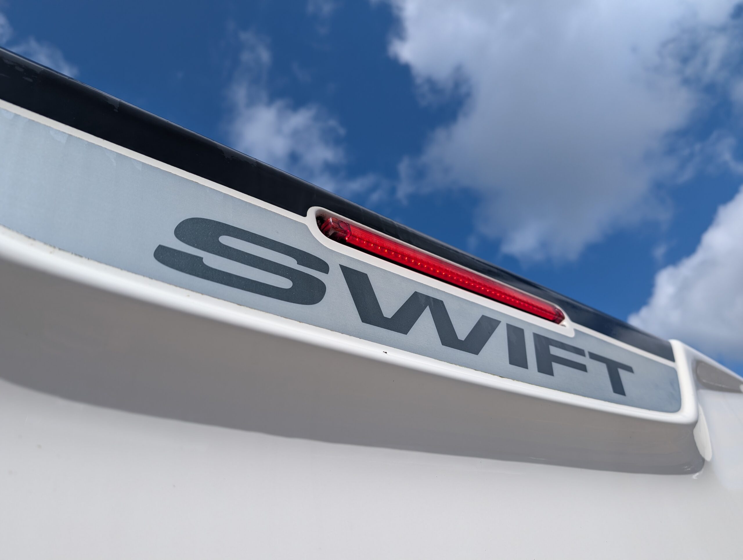 
								Swift Celeste 645 SE full									