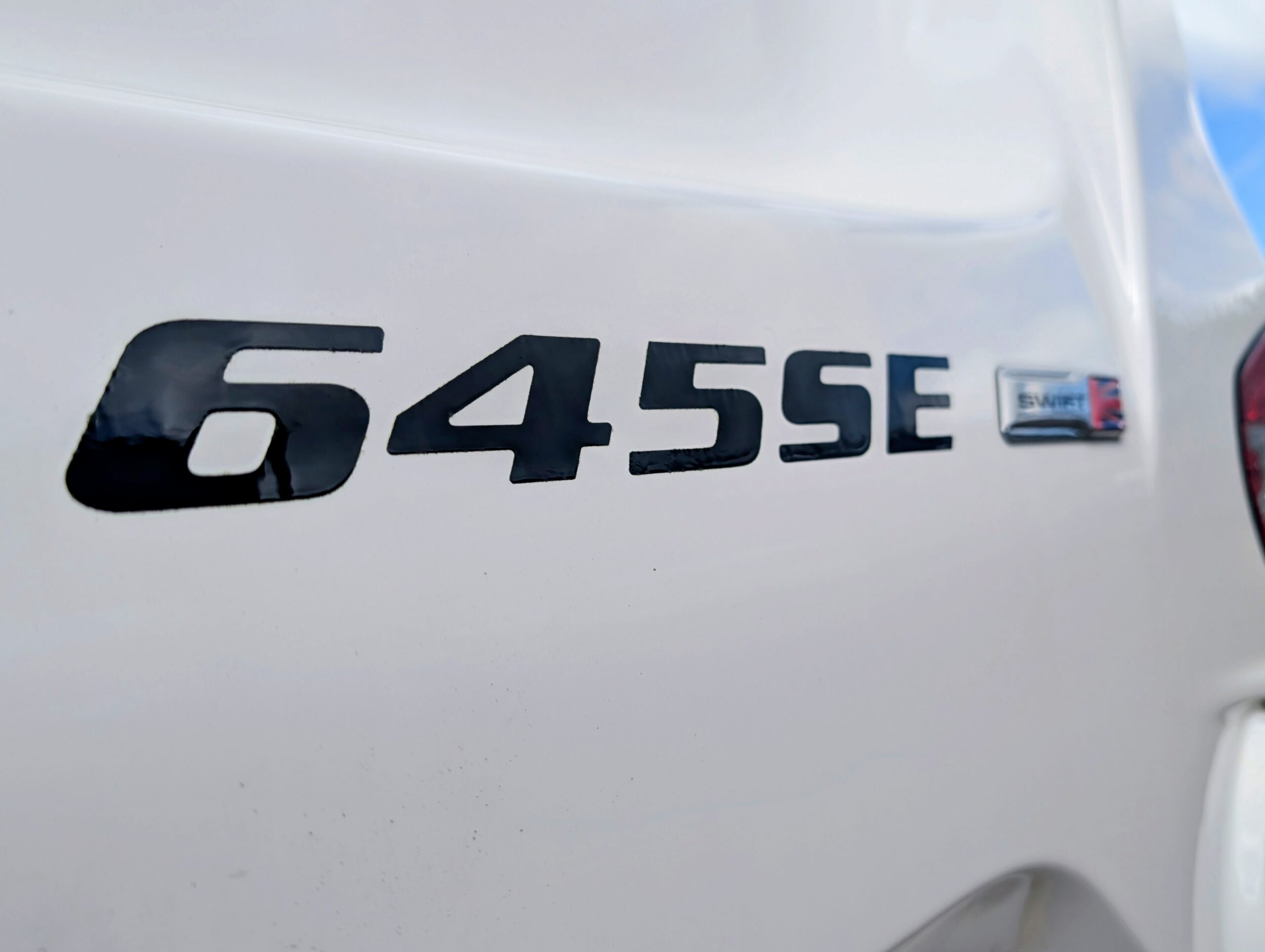 
								Swift Celeste 645 SE full									