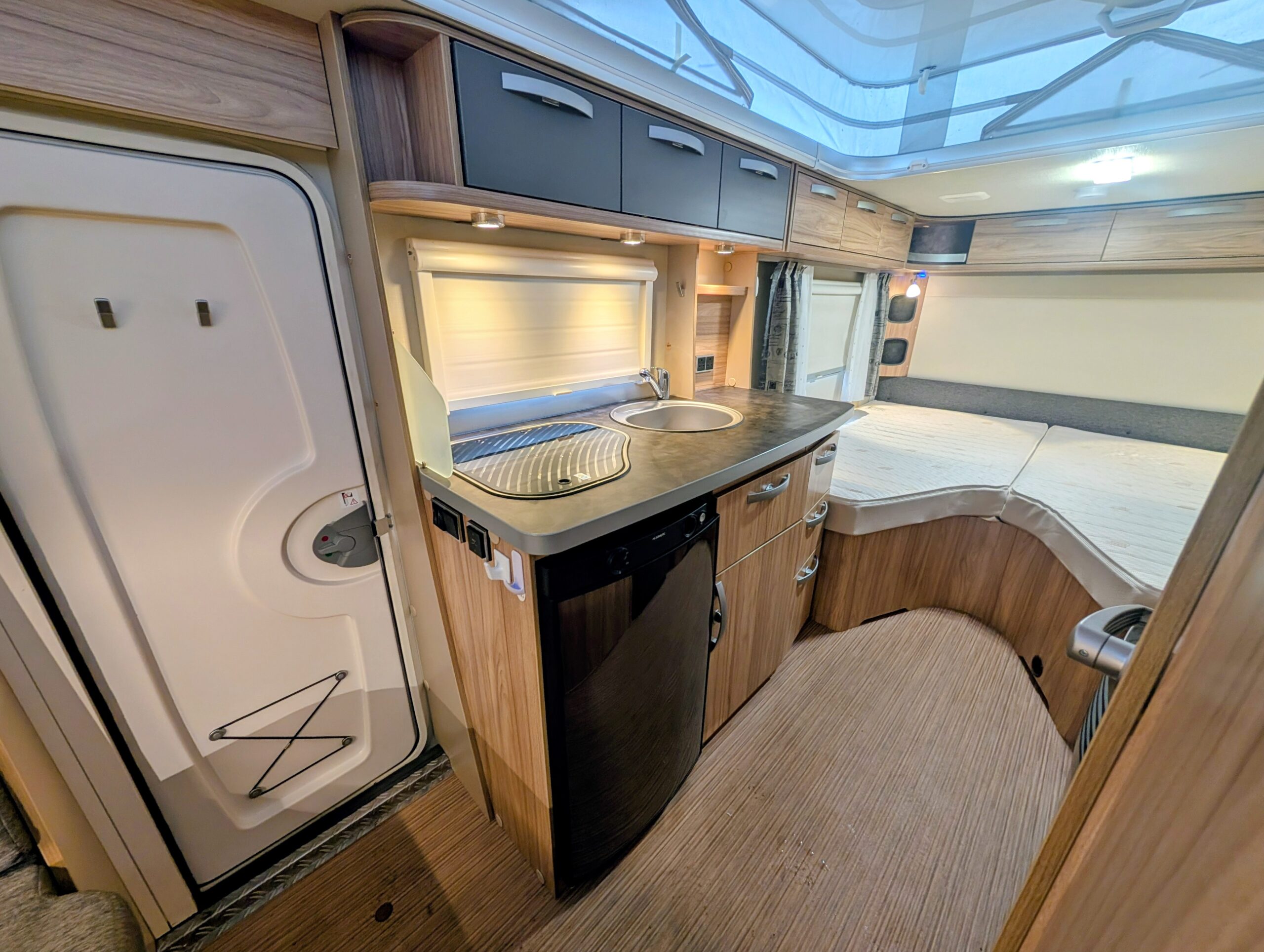 
								Eriba Feeling 442 full									