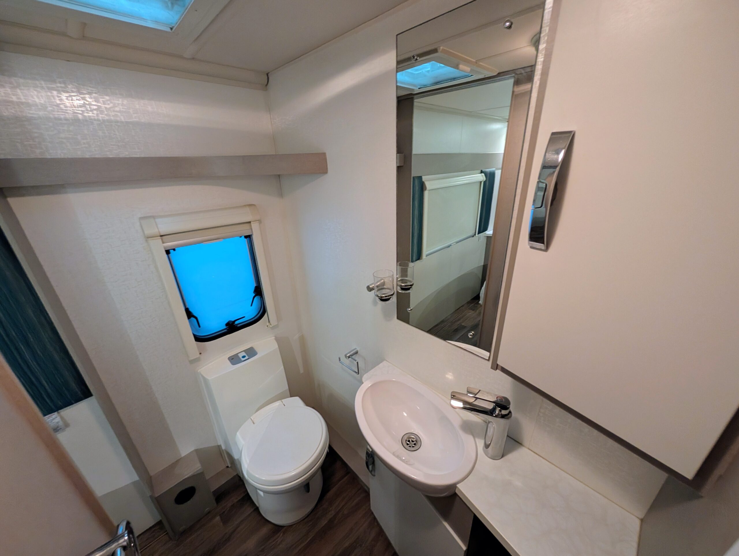 
								Sterling Eccles Sport 584 full									