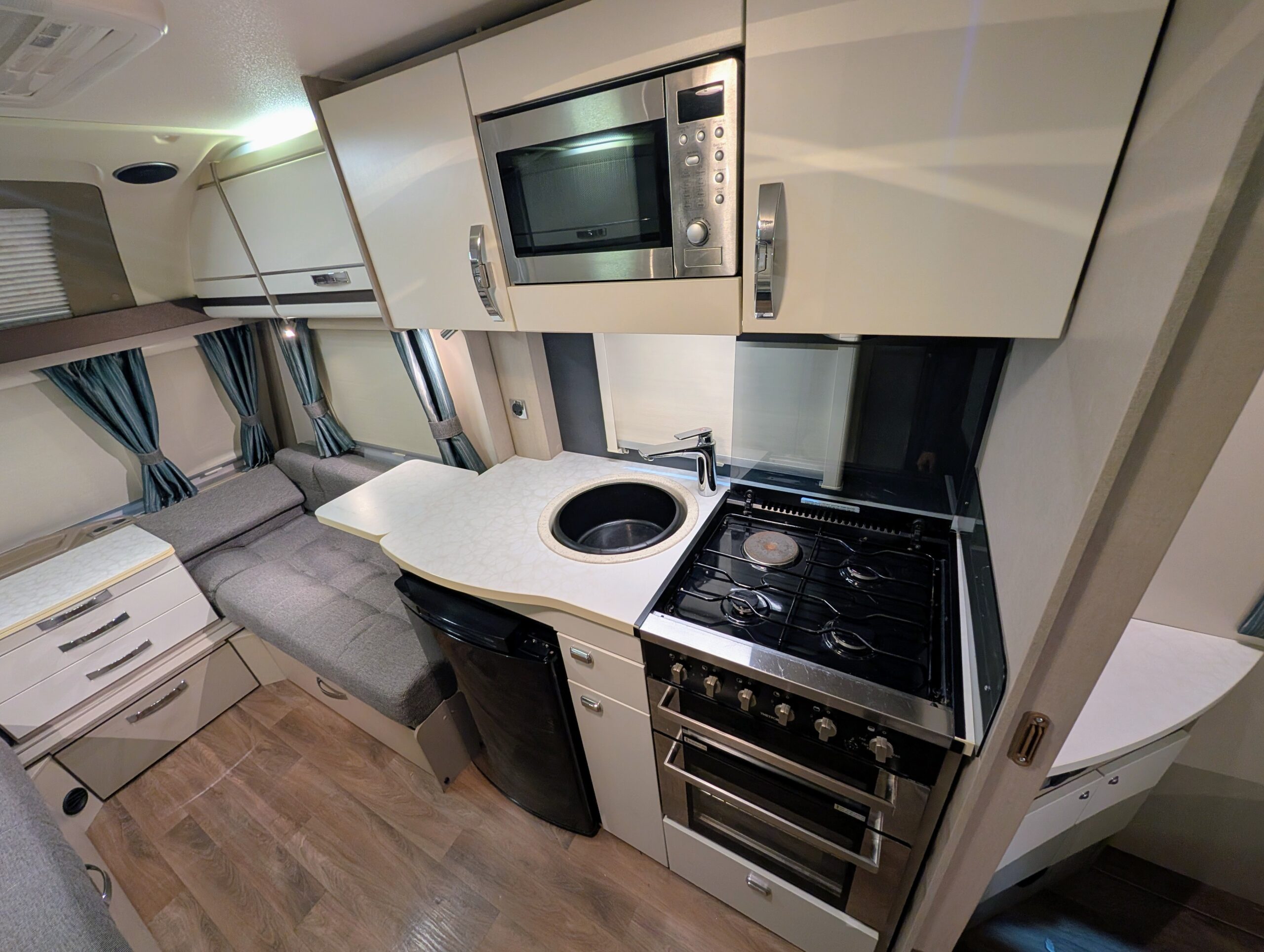
								Sterling Eccles Sport 584 full									