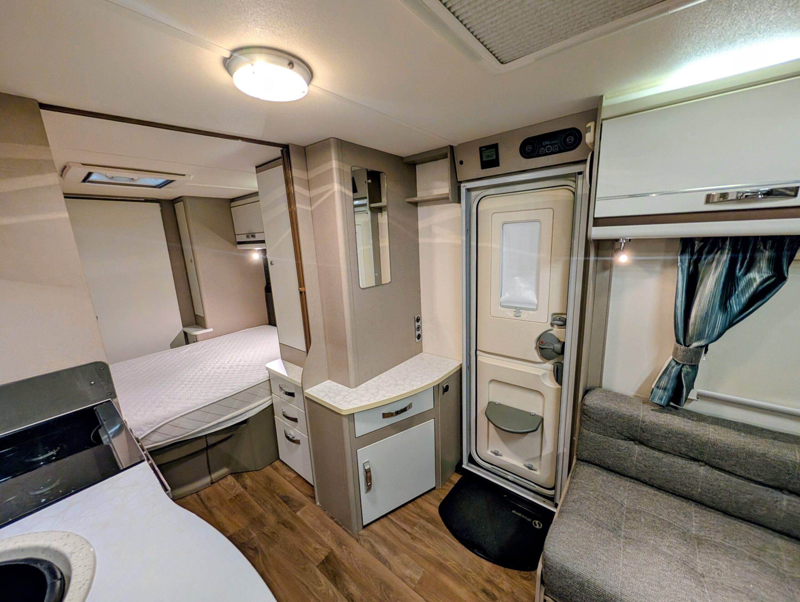 
								Sterling Eccles Sport 584 full									