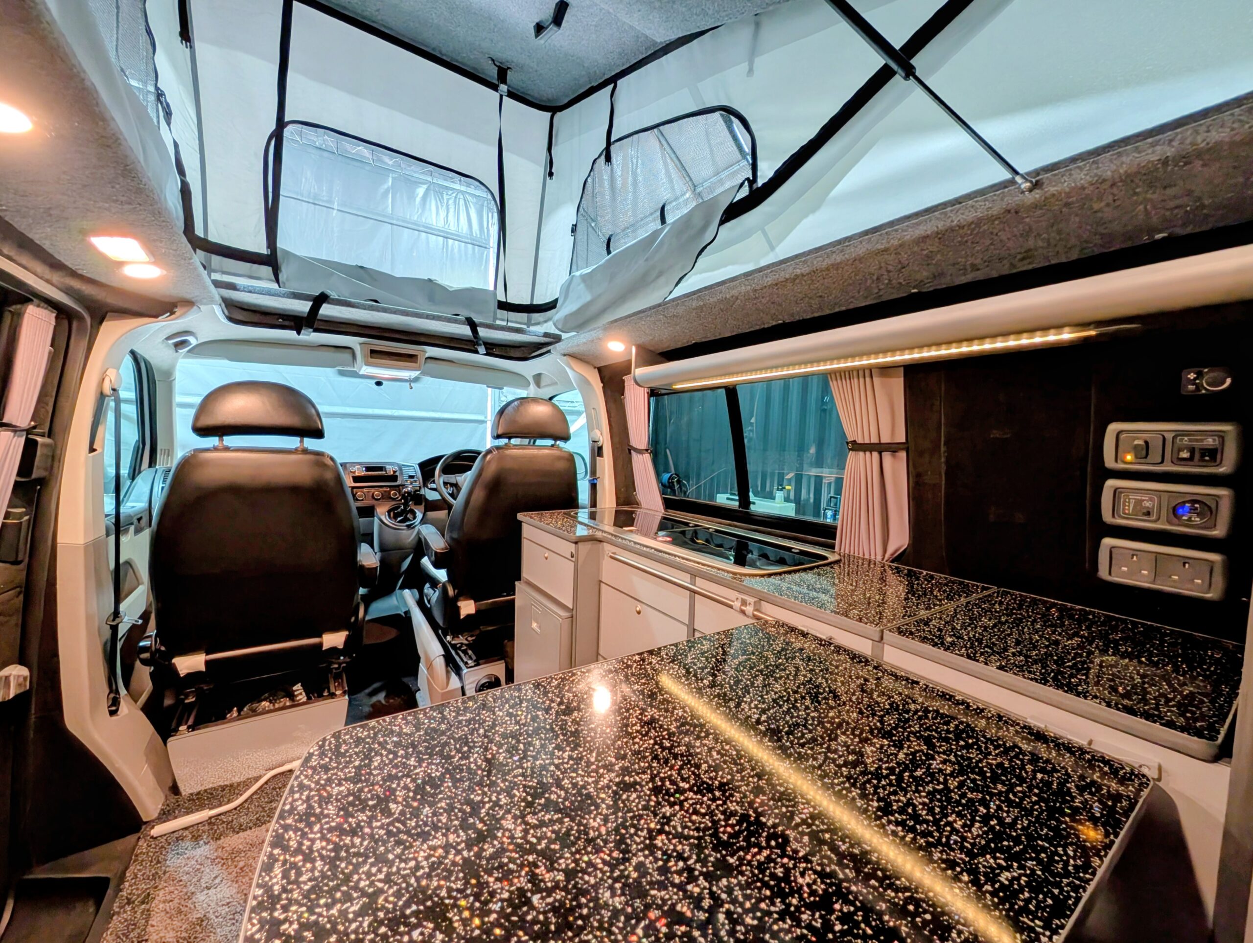 
								Volkswagen Campervan Long Wheel Base Conversion full									