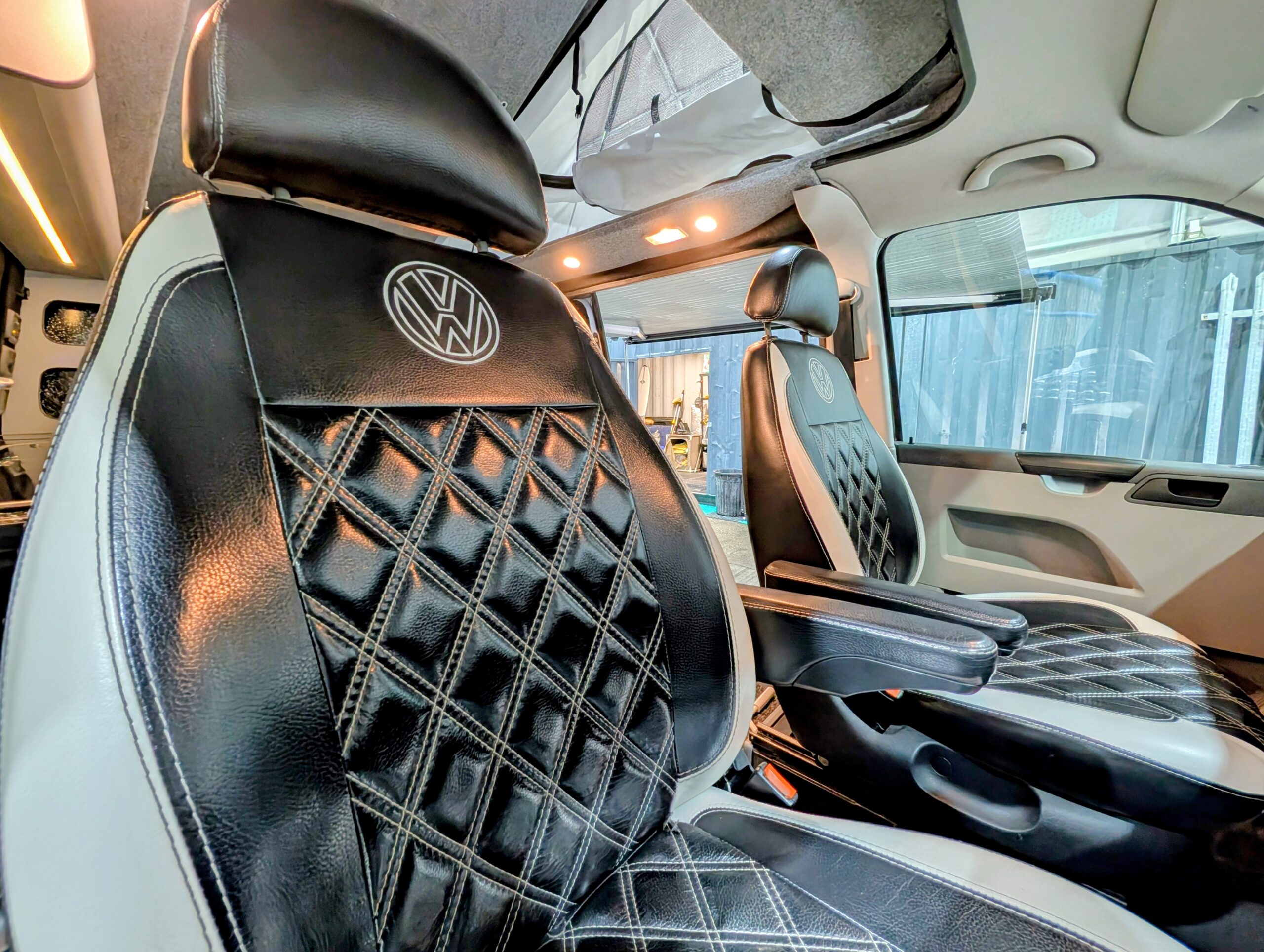 
								Volkswagen Campervan Long Wheel Base Conversion full									