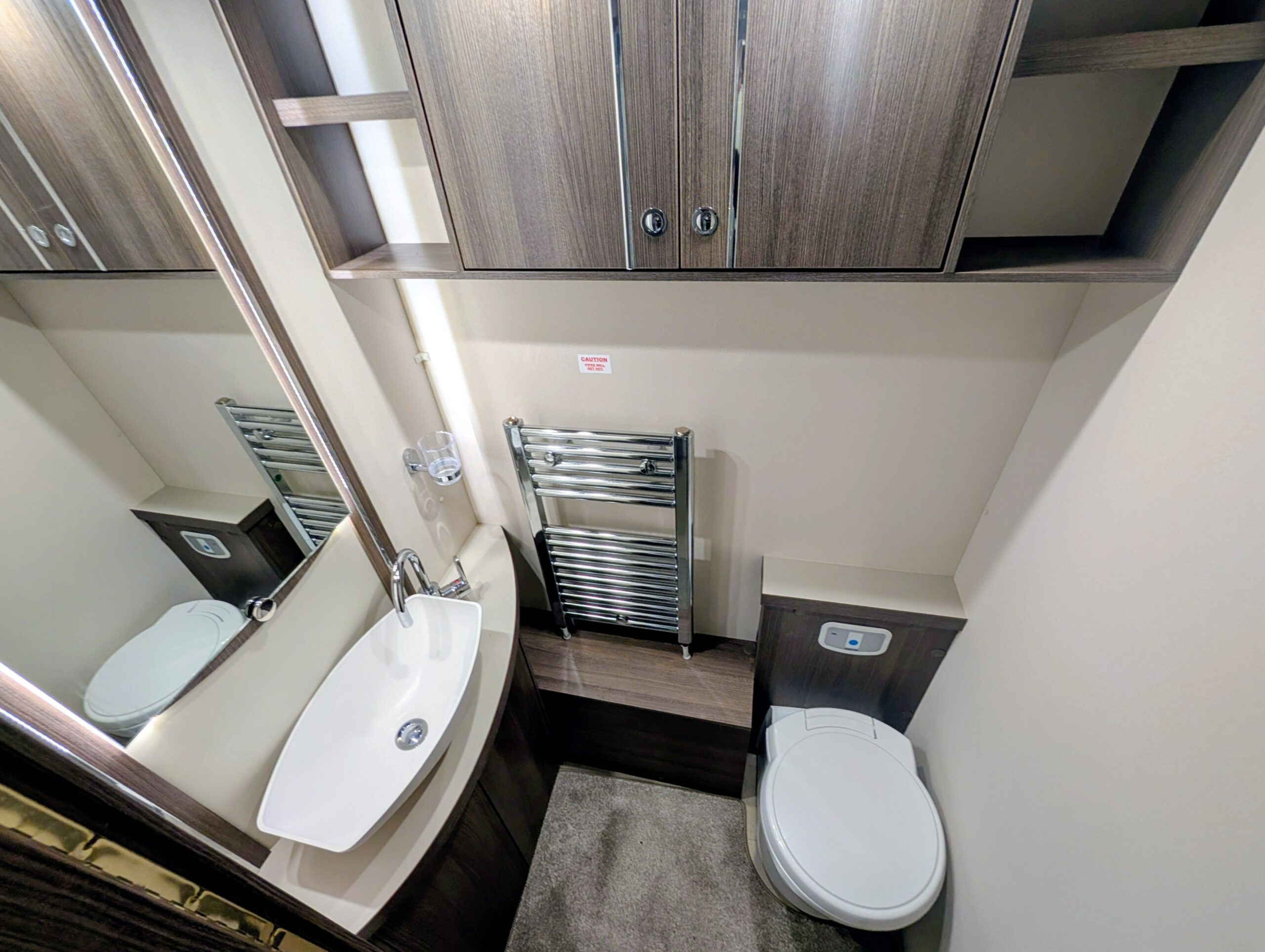 
								Buccaneer Barracuda full									