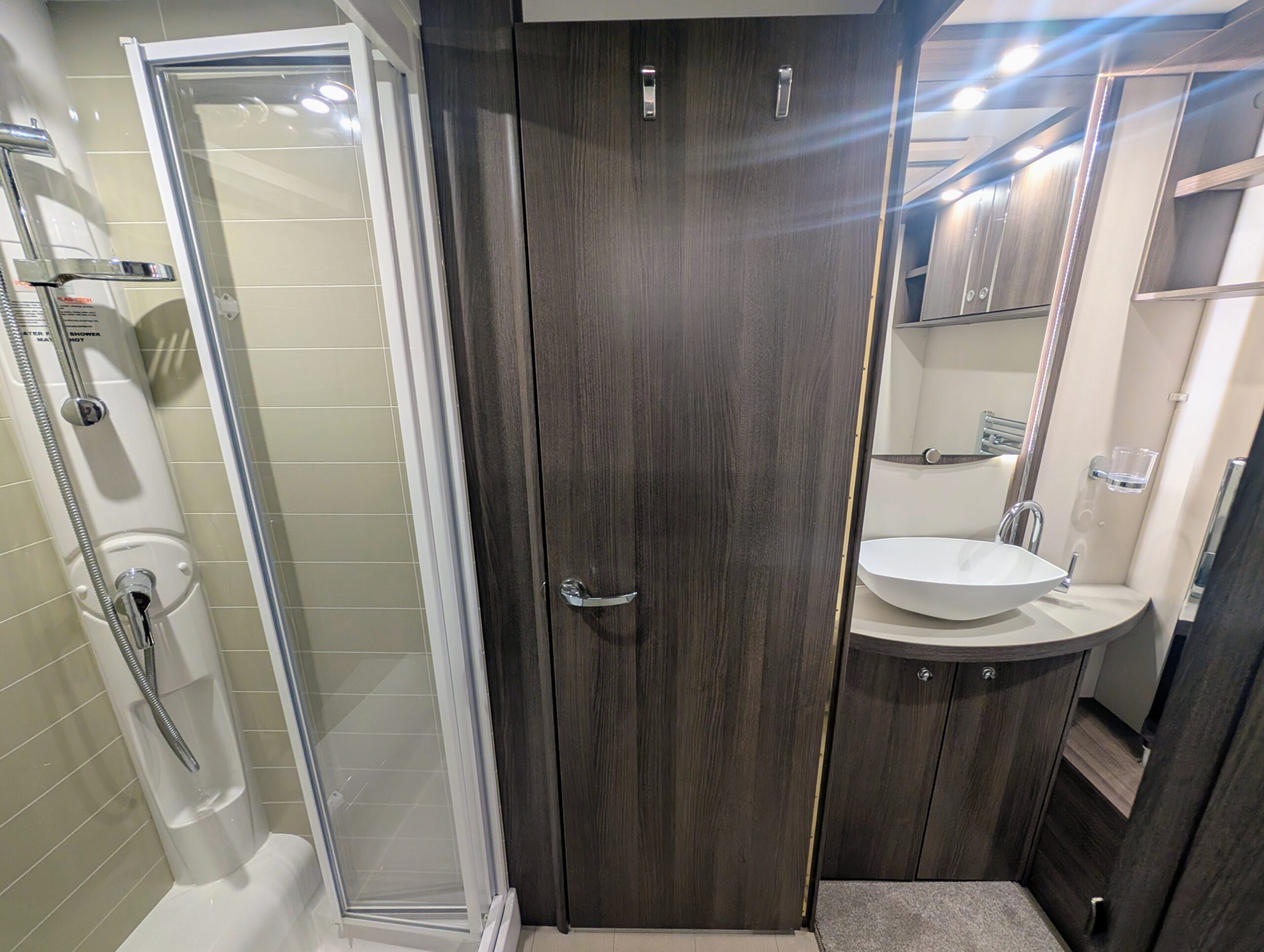 
								Buccaneer Barracuda full									