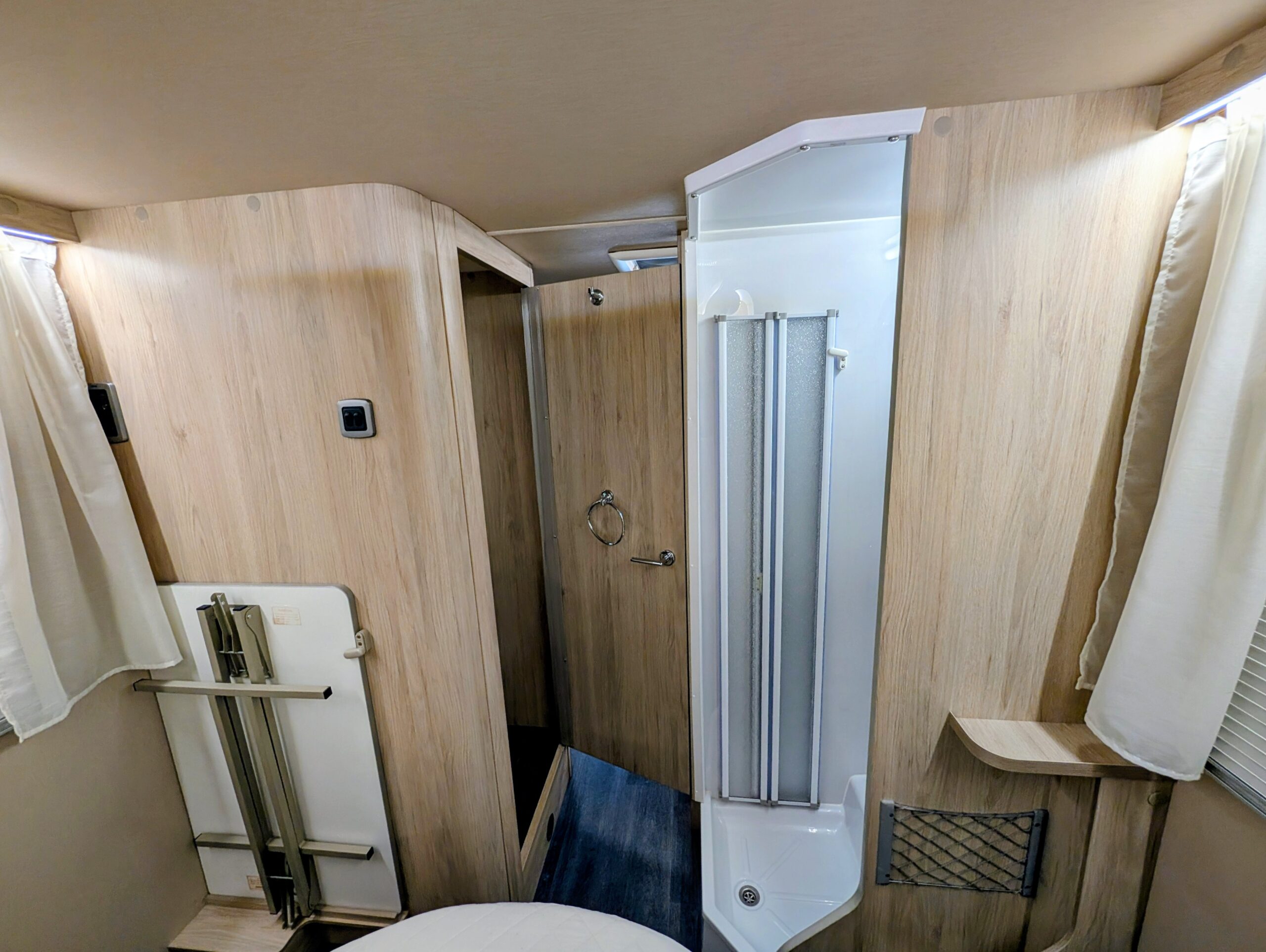 
								Auto Trail F-74 Auto full									