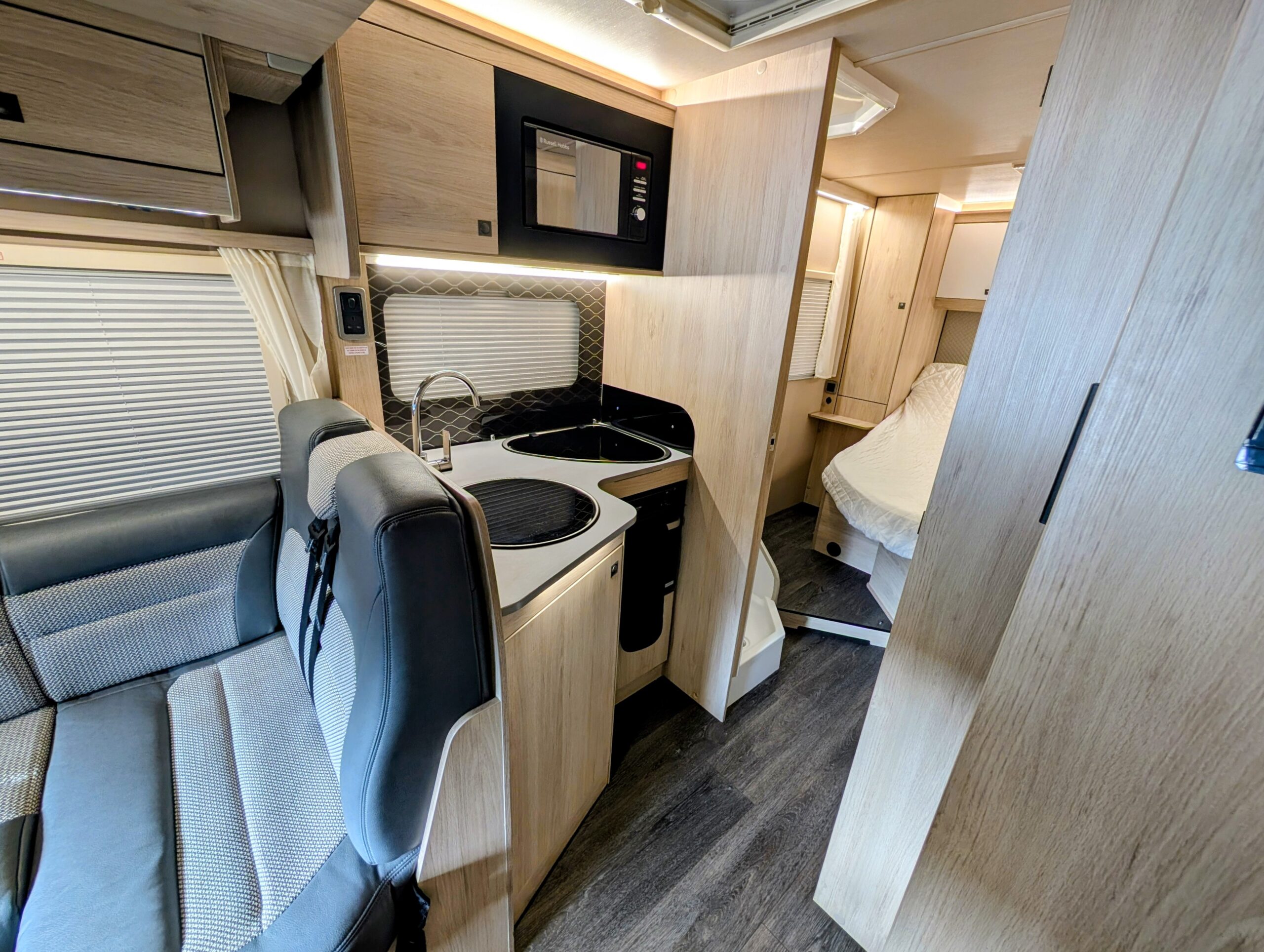 
								Auto Trail F-74 Auto full									