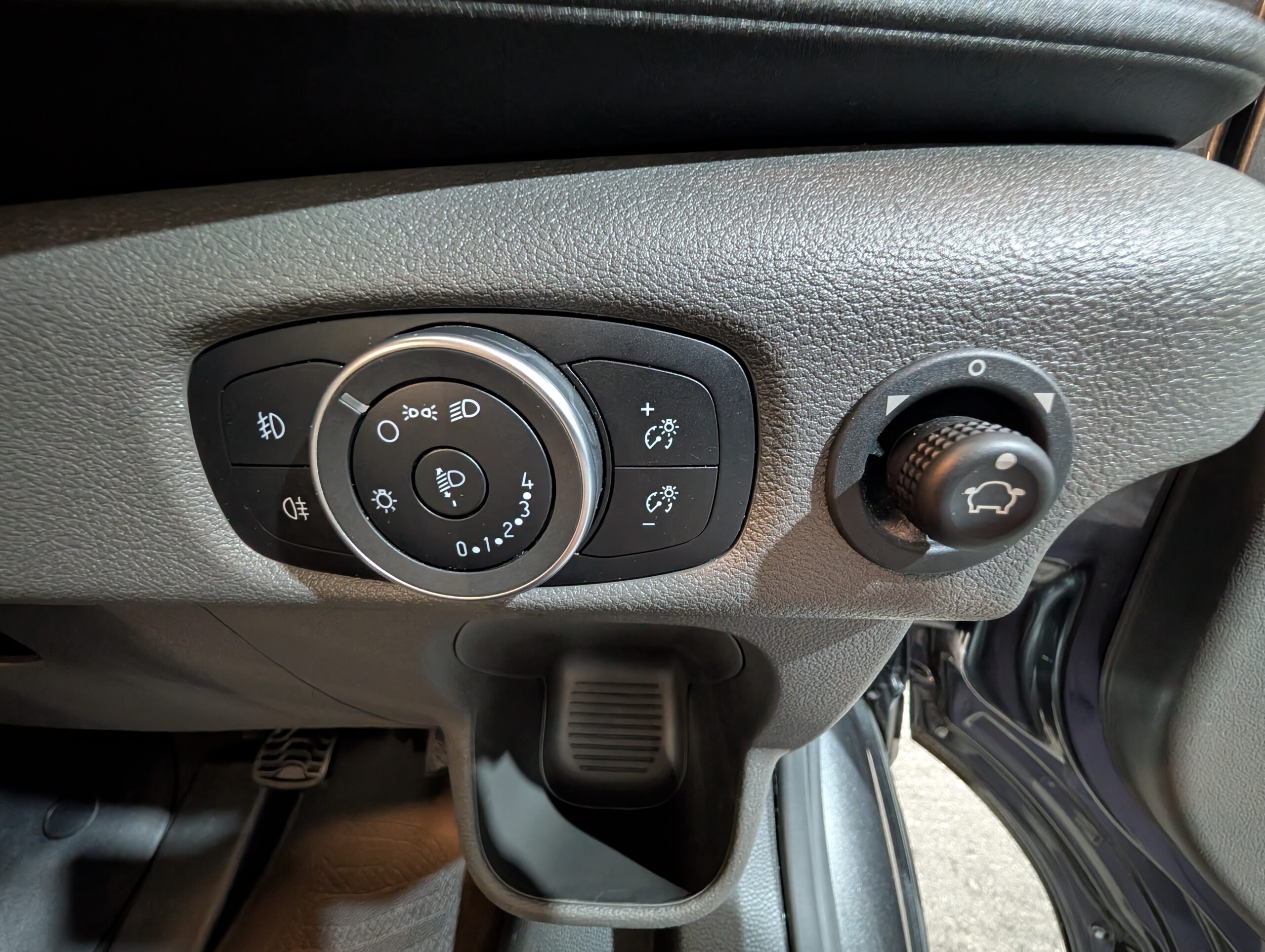 
								Auto Trail F-74 Auto full									